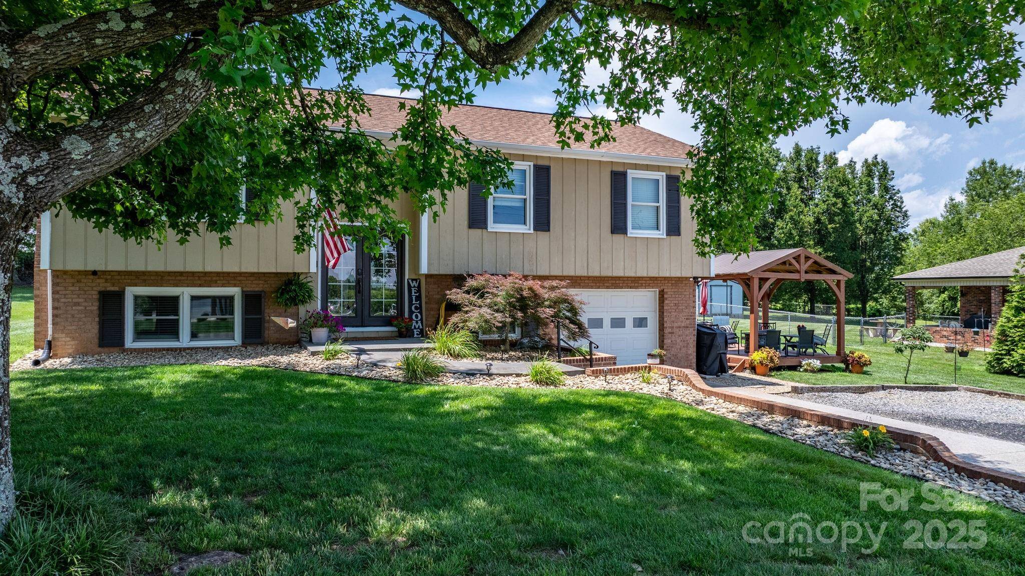 Hickory, NC 28601,3651 16th ST NE