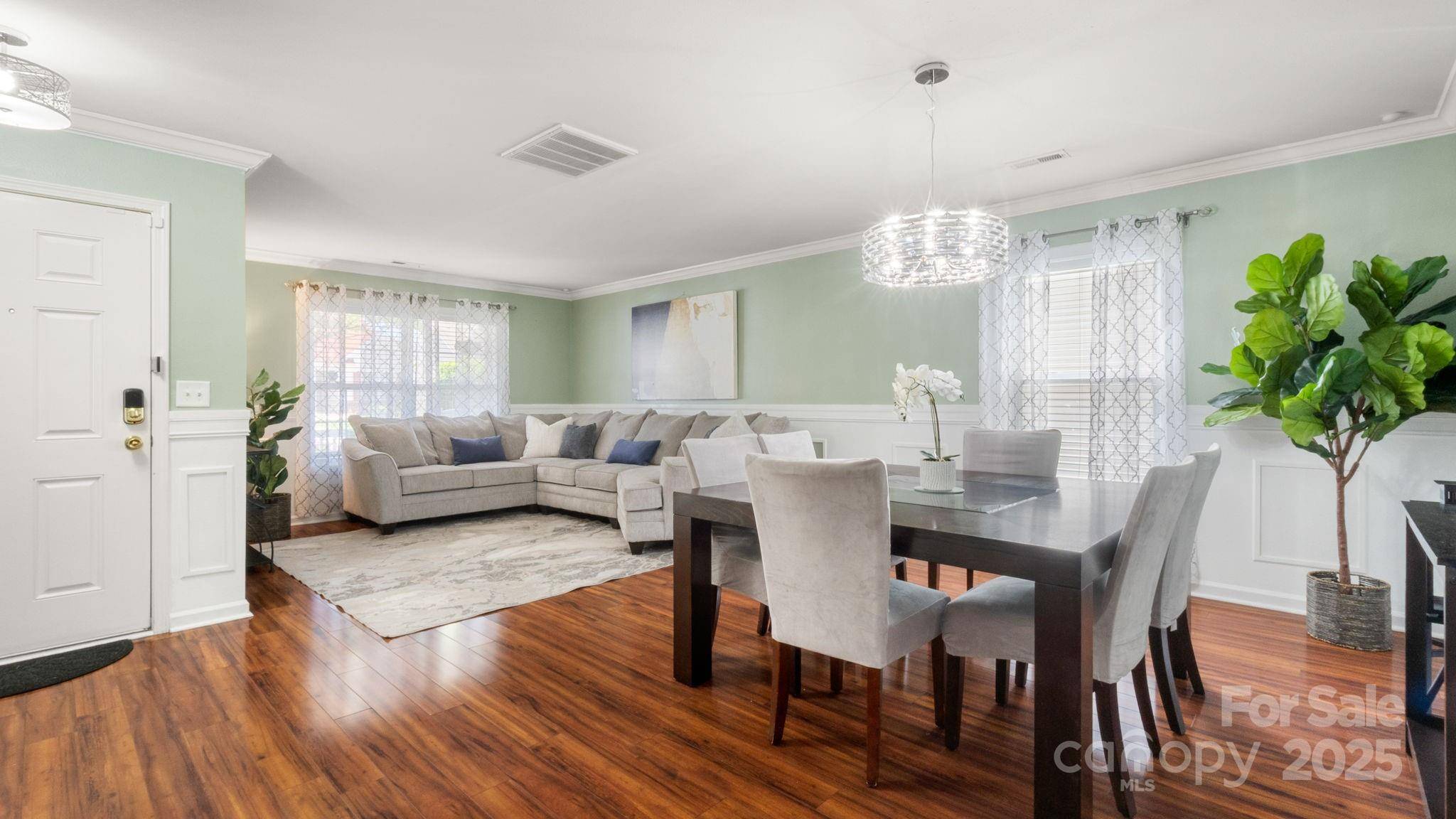 Charlotte, NC 28215,3109 Buckleigh DR