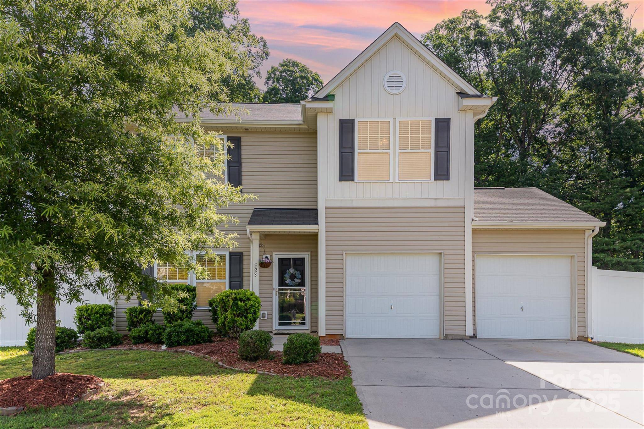 Albemarle, NC 28001,523 Smokehouse LN