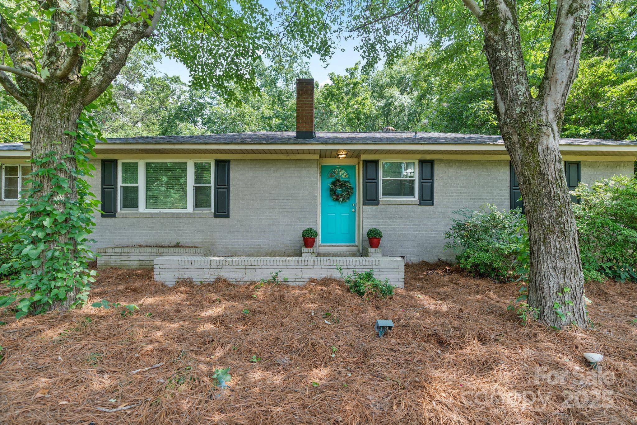 Charlotte, NC 28216,5914 Mt Holly Huntersville RD