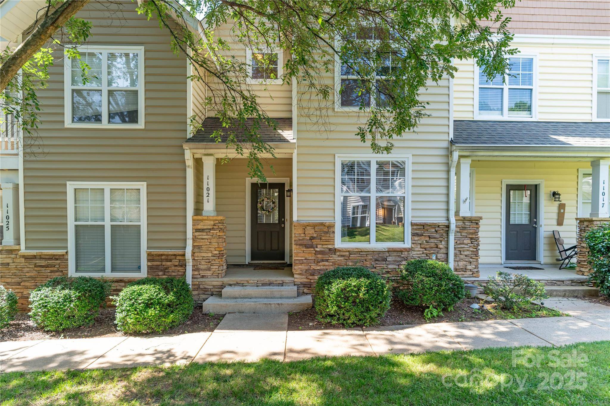 Charlotte, NC 28277,11021 Dundarrach LN #40