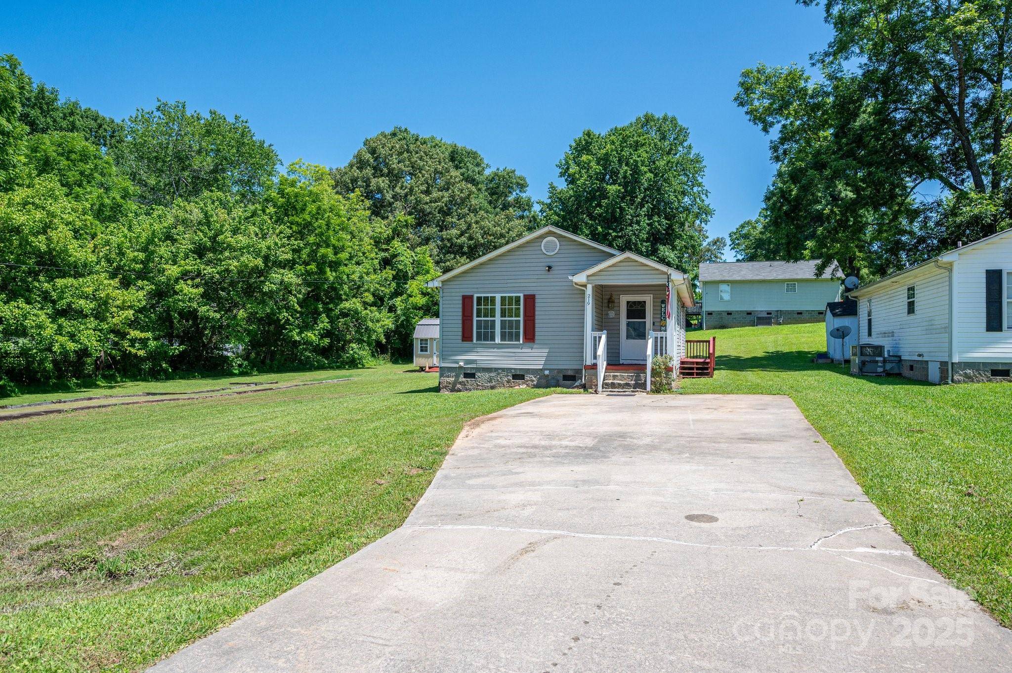 Bessemer City, NC 28016,219 E Boston AVE #14,15,16