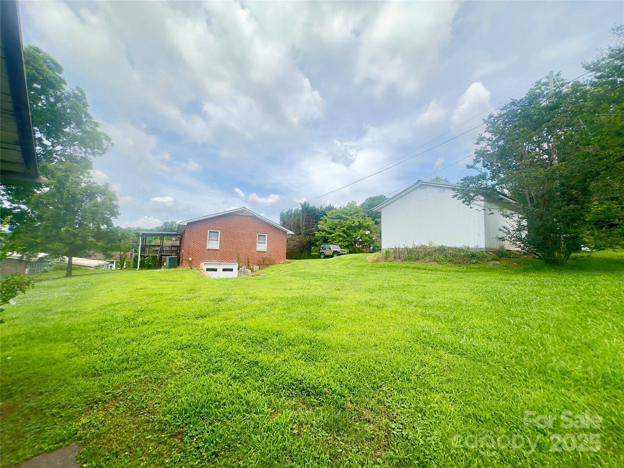 Marion, NC 28752,30 Cypress RD