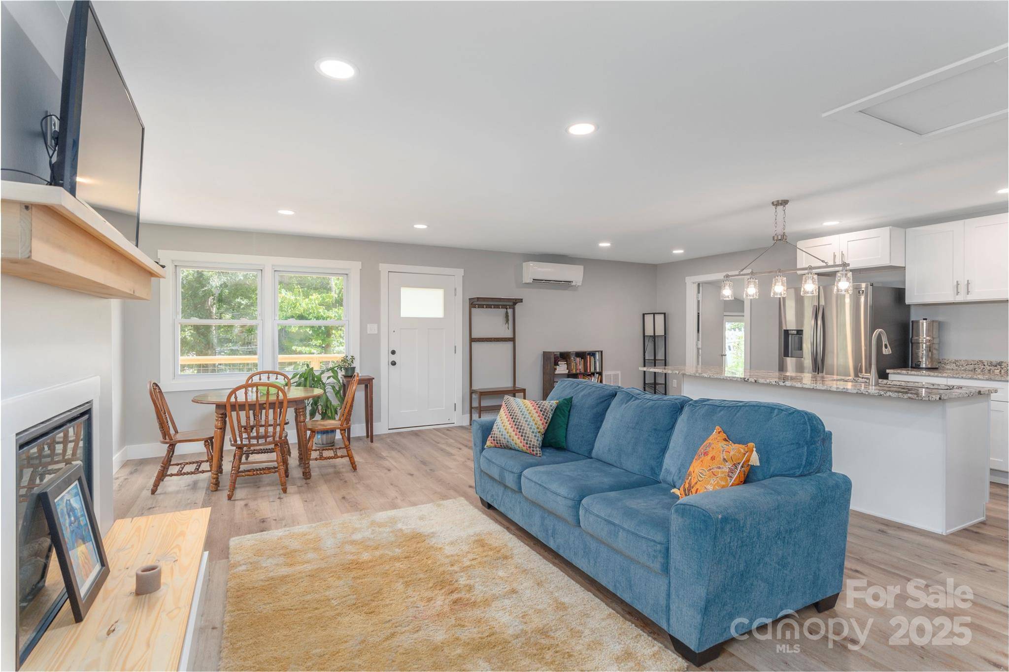 Swannanoa, NC 28778,406 Melody CIR