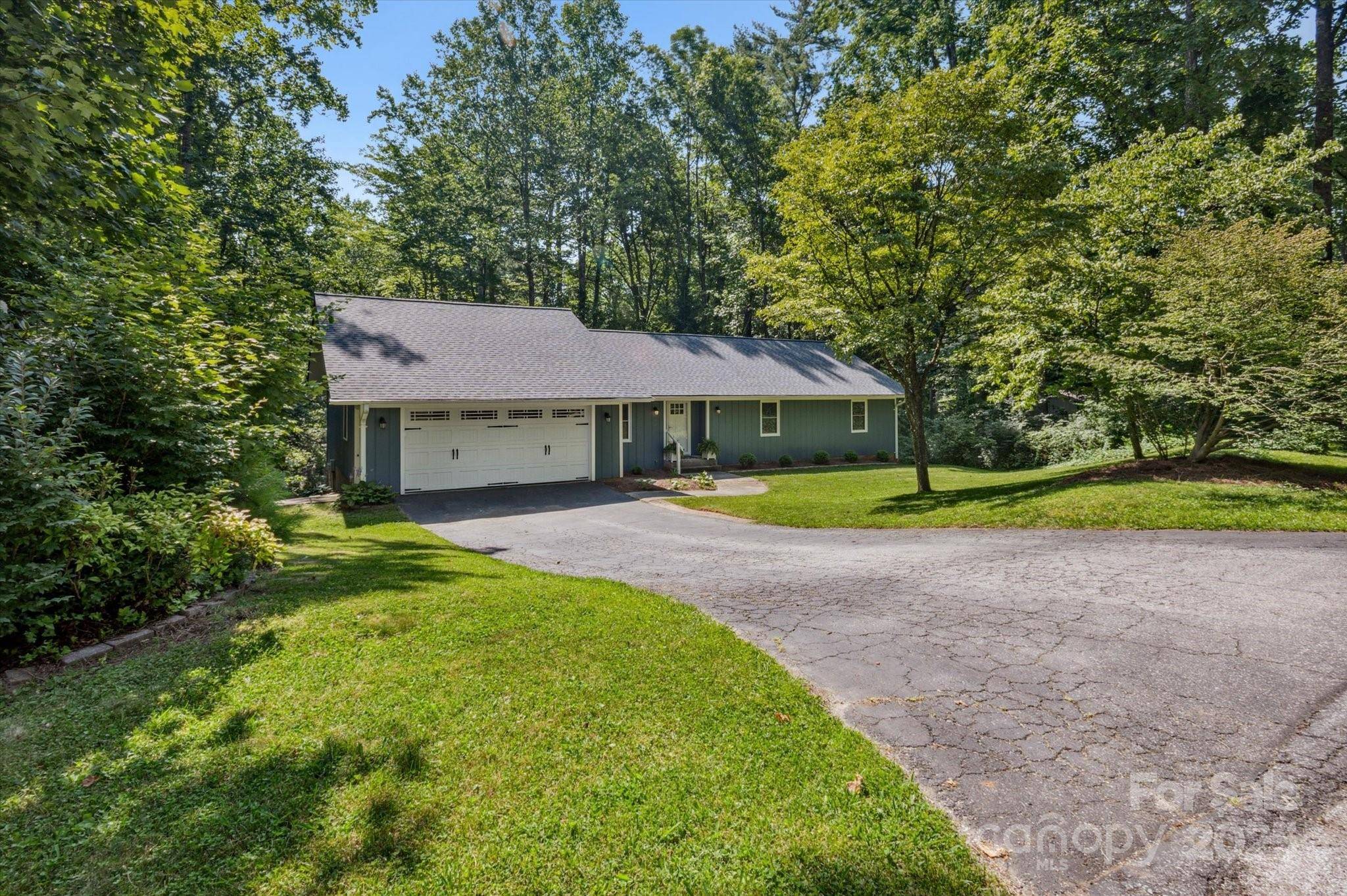 Hendersonville, NC 28791,104 Britton AVE