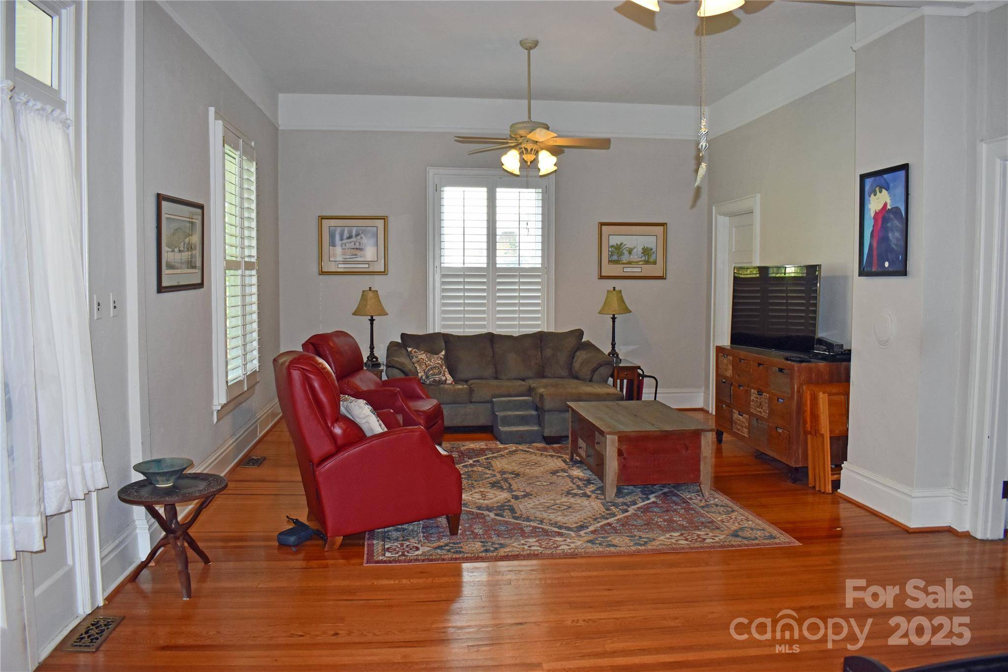 Lincolnton, NC 28092,318 N Laurel ST N
