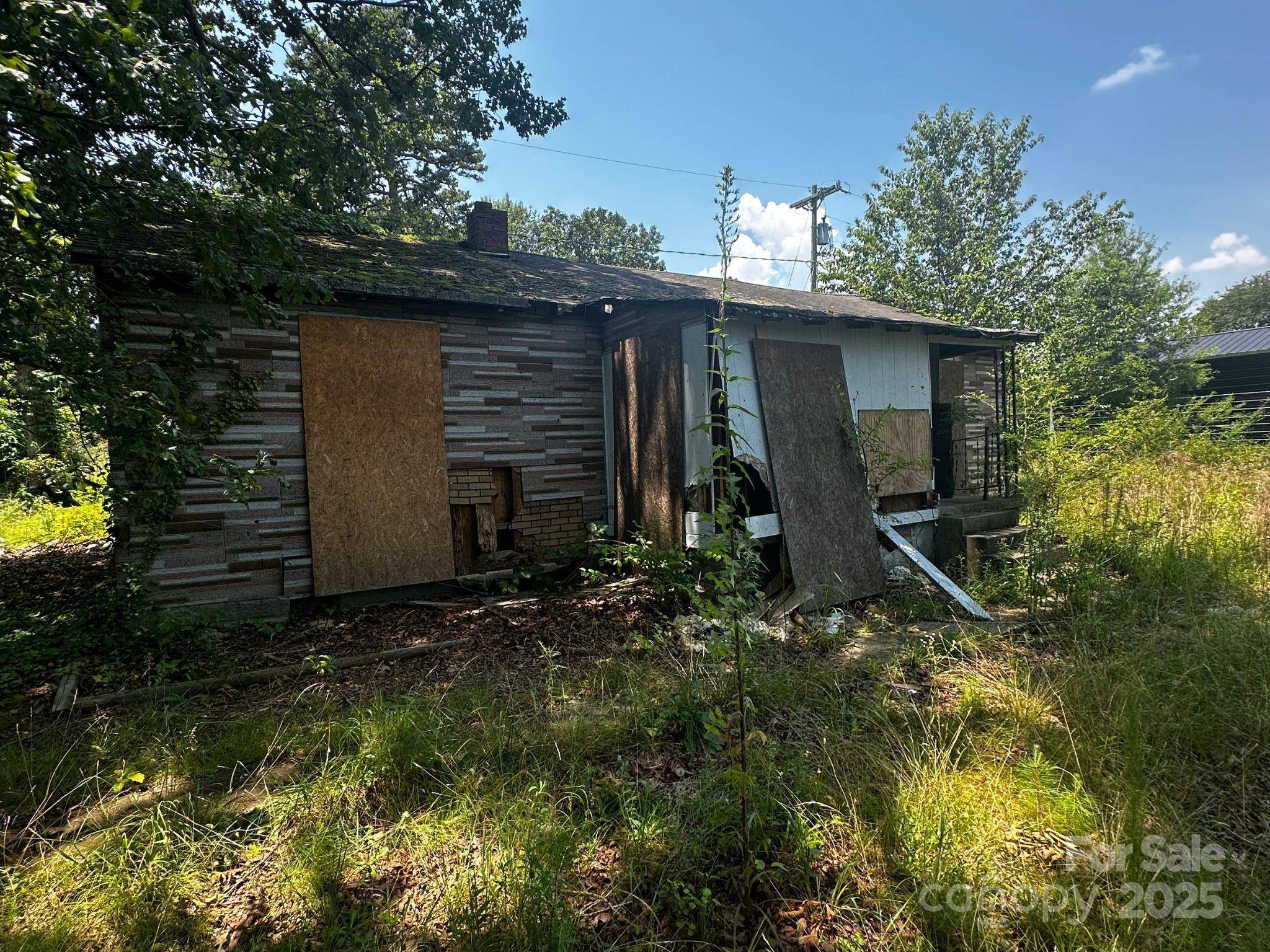 Iron Station, NC 28080,1554 Forum LN