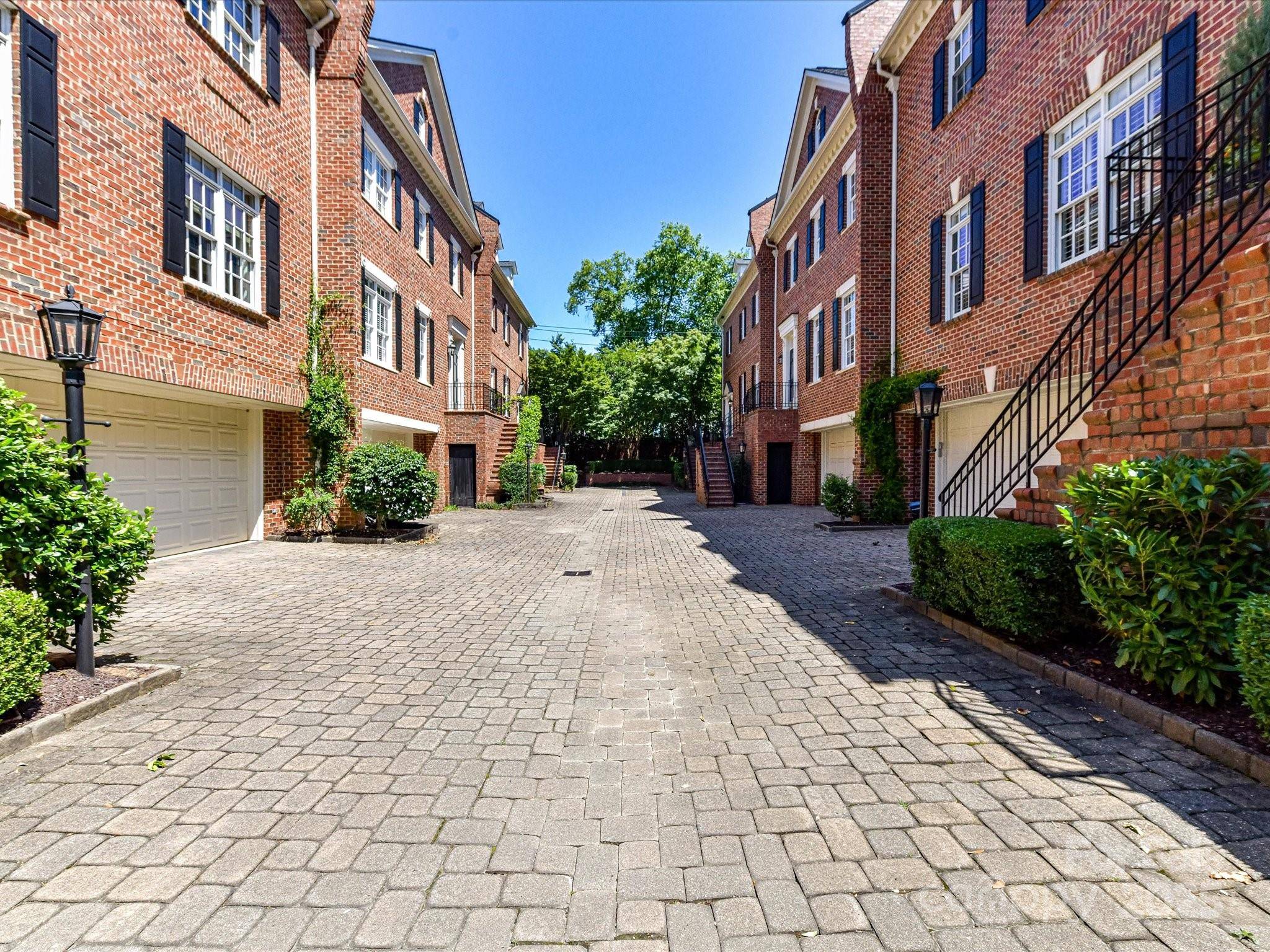 Charlotte, NC 28207,344 S Laurel AVE
