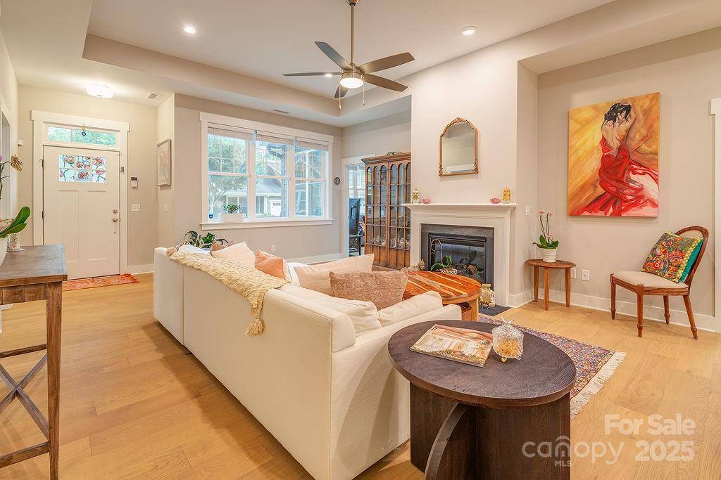 Asheville, NC 28804,64 Creekside View DR