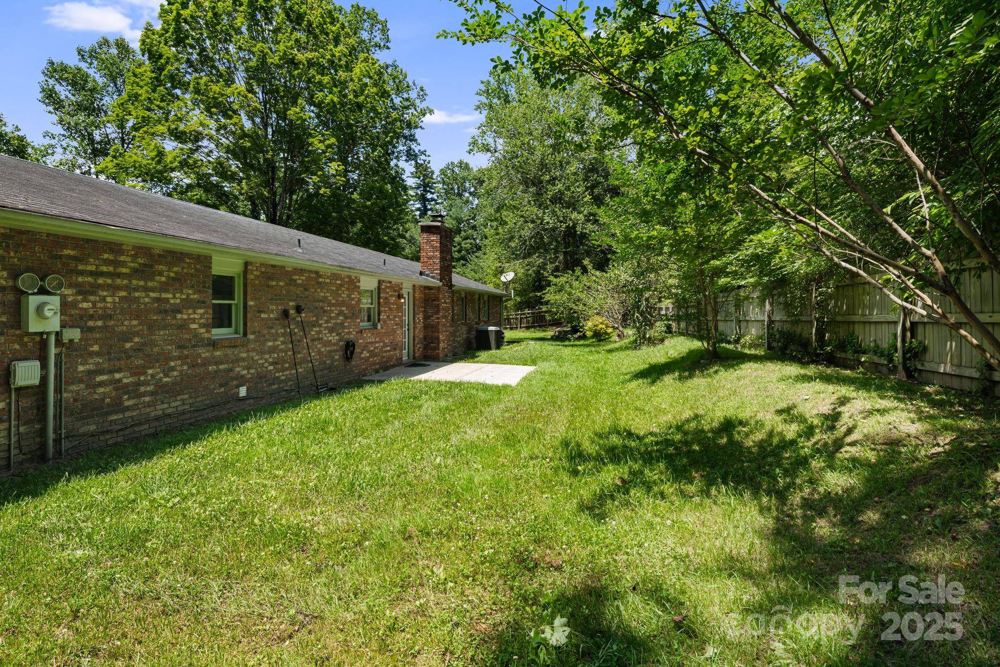 Hendersonville, NC 28791,102 Prestwick DR #10