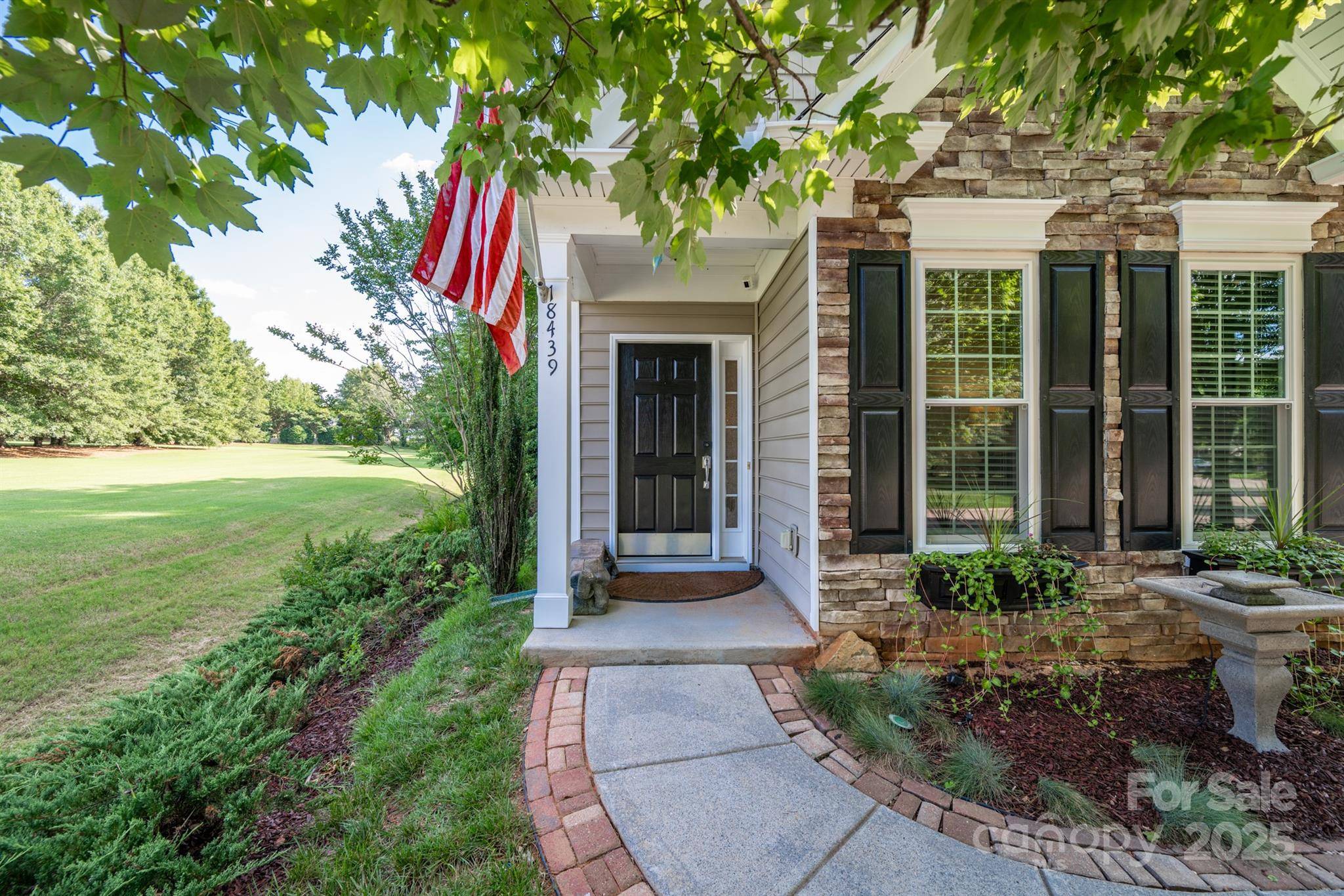 Cornelius, NC 28031,18439 Victoria Bay DR
