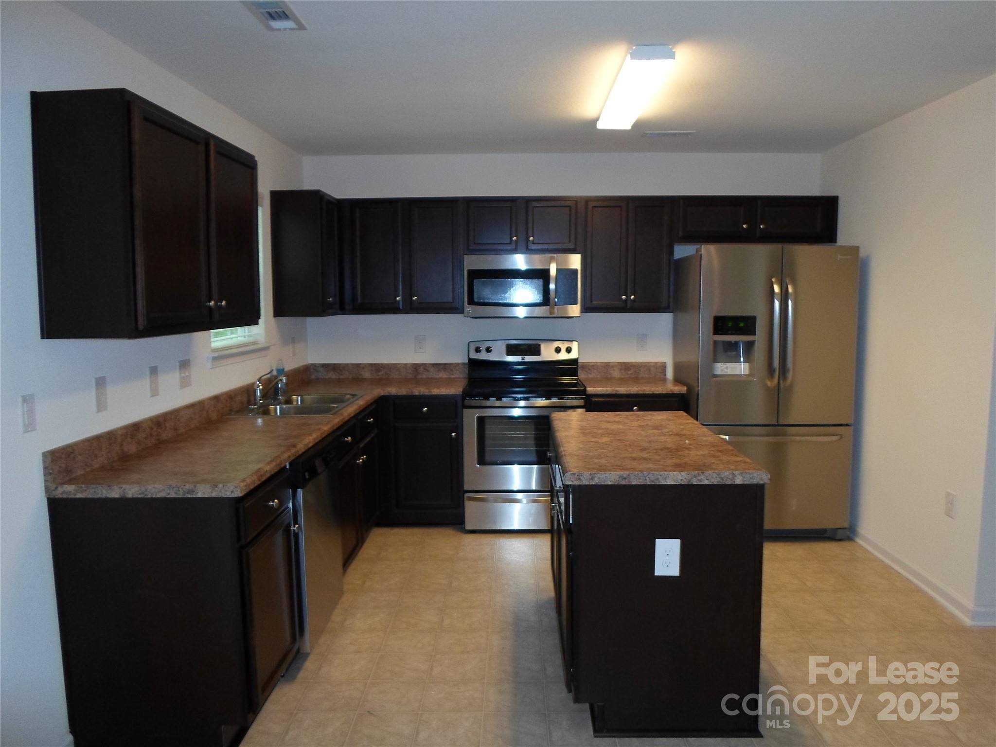 Charlotte, NC 28214,11640 Tribal DR