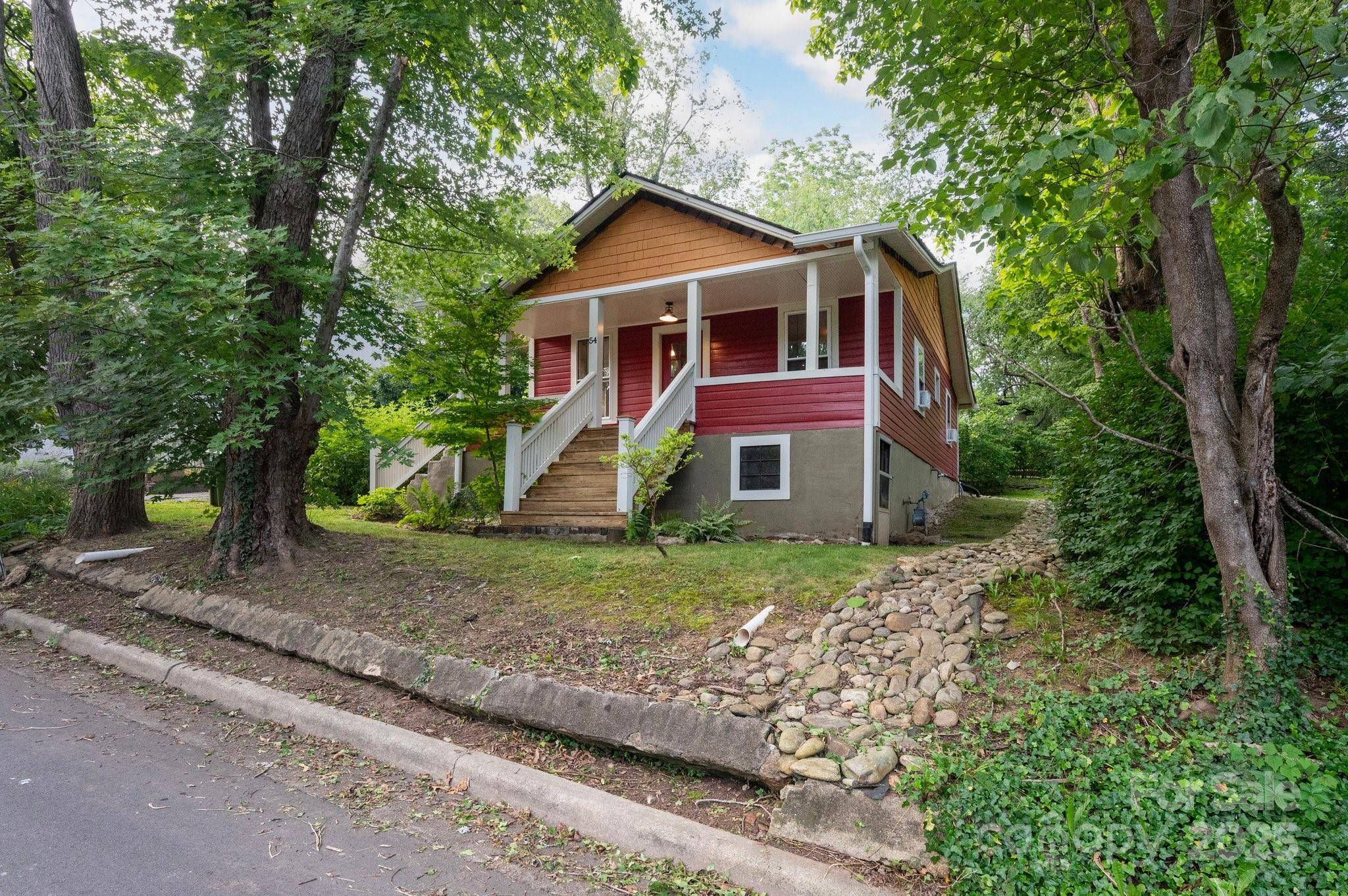 Asheville, NC 28806,54 Downing ST