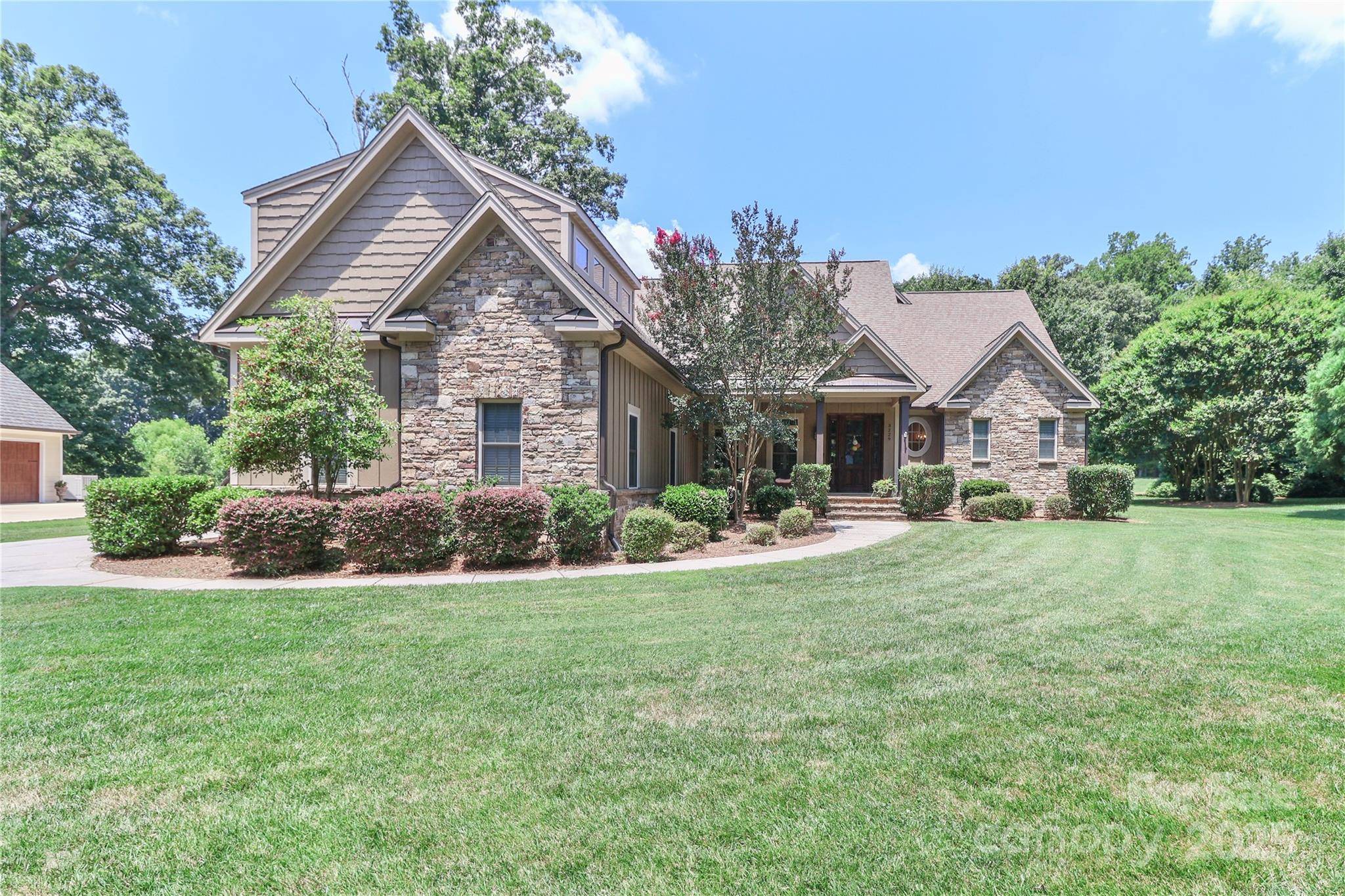 Statesville, NC 28625,3229 Broadmoor DR