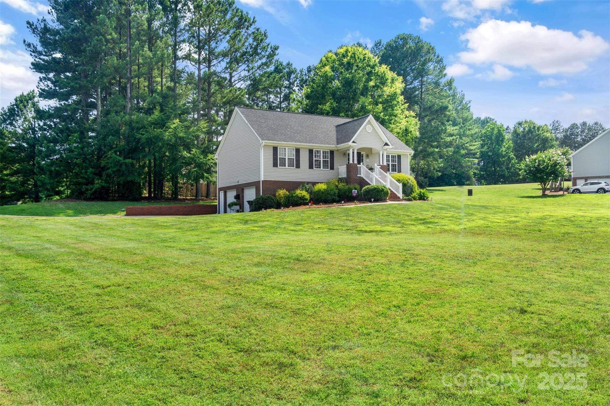 Linwood, NC 27299,115 W Whispering Pines LN