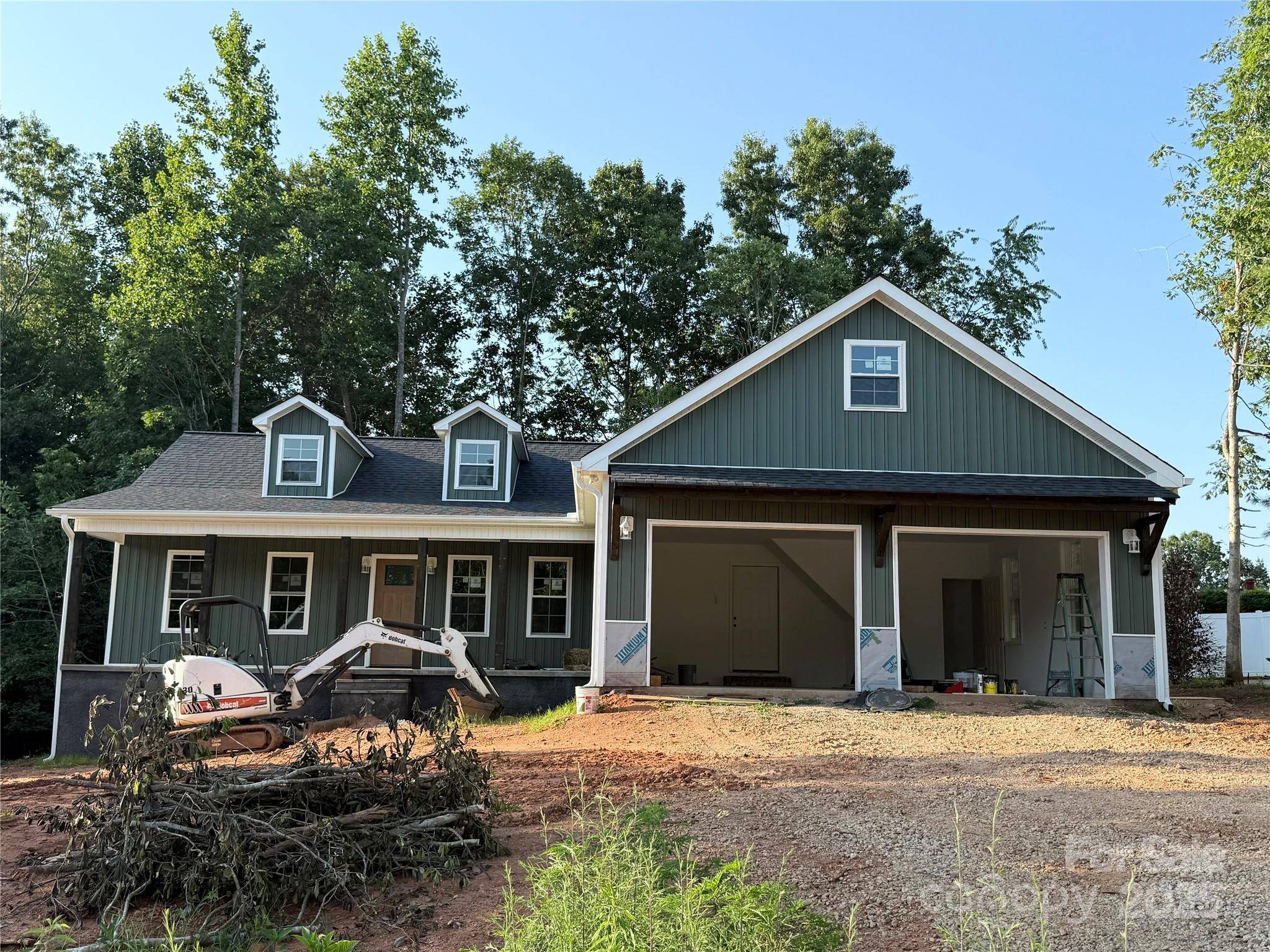 Hudson, NC 28638,105 Elk Creek LN