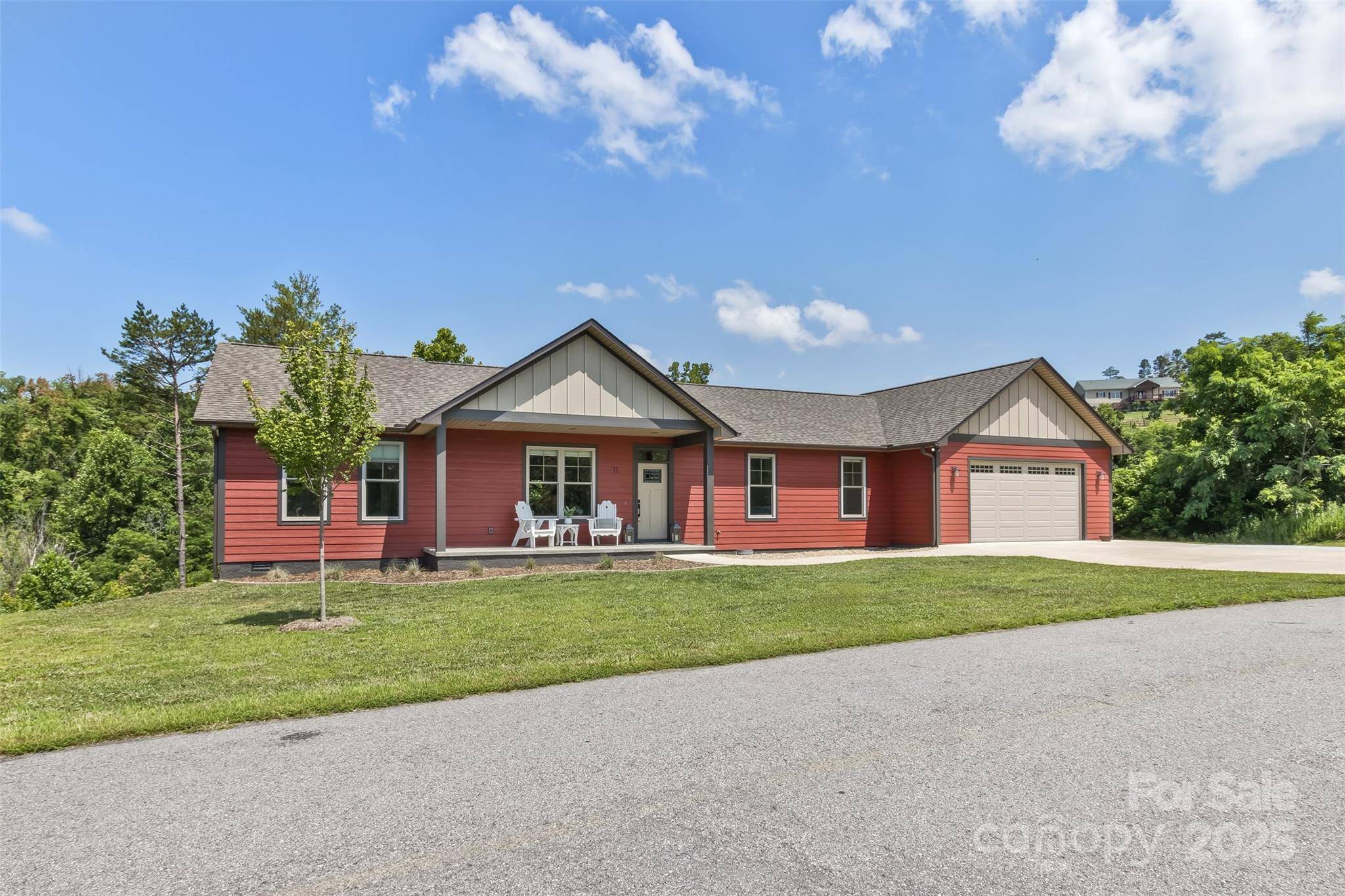 Weaverville, NC 28787,11 South Pine DR