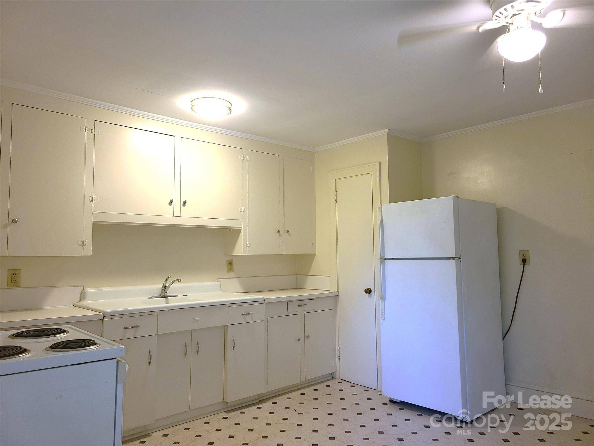 Charlotte, NC 28207,2245 Crescent AVE #1