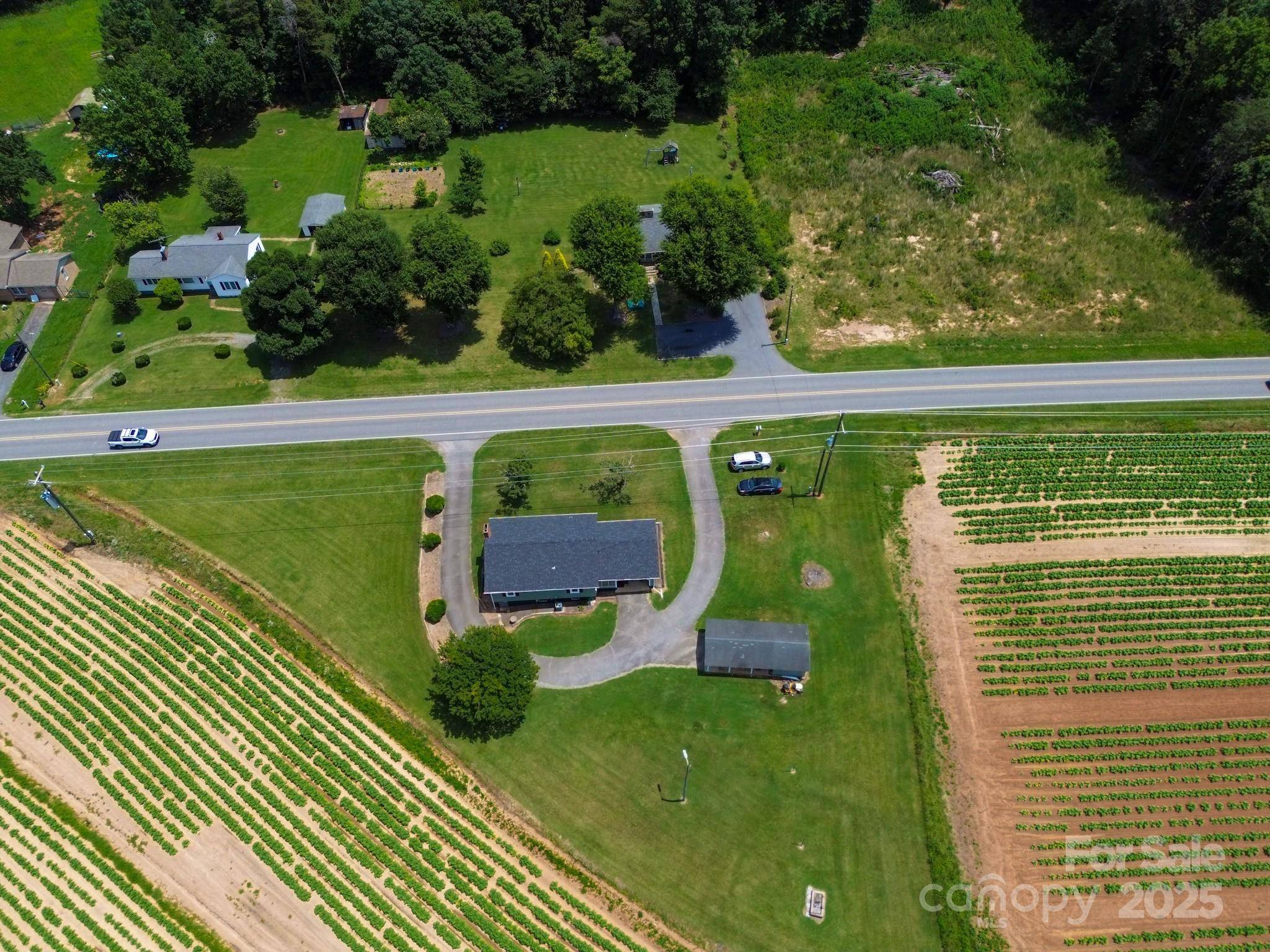 Hamptonville, NC 27070,4225 US Highway 21 HWY