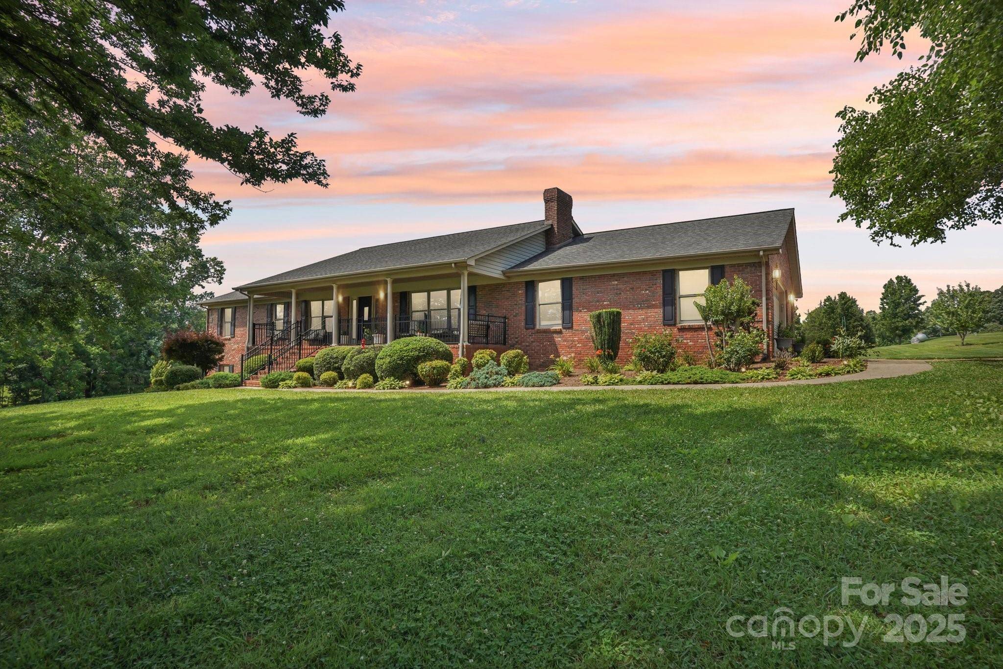 Lincolnton, NC 28092,3381 Elaine AVE