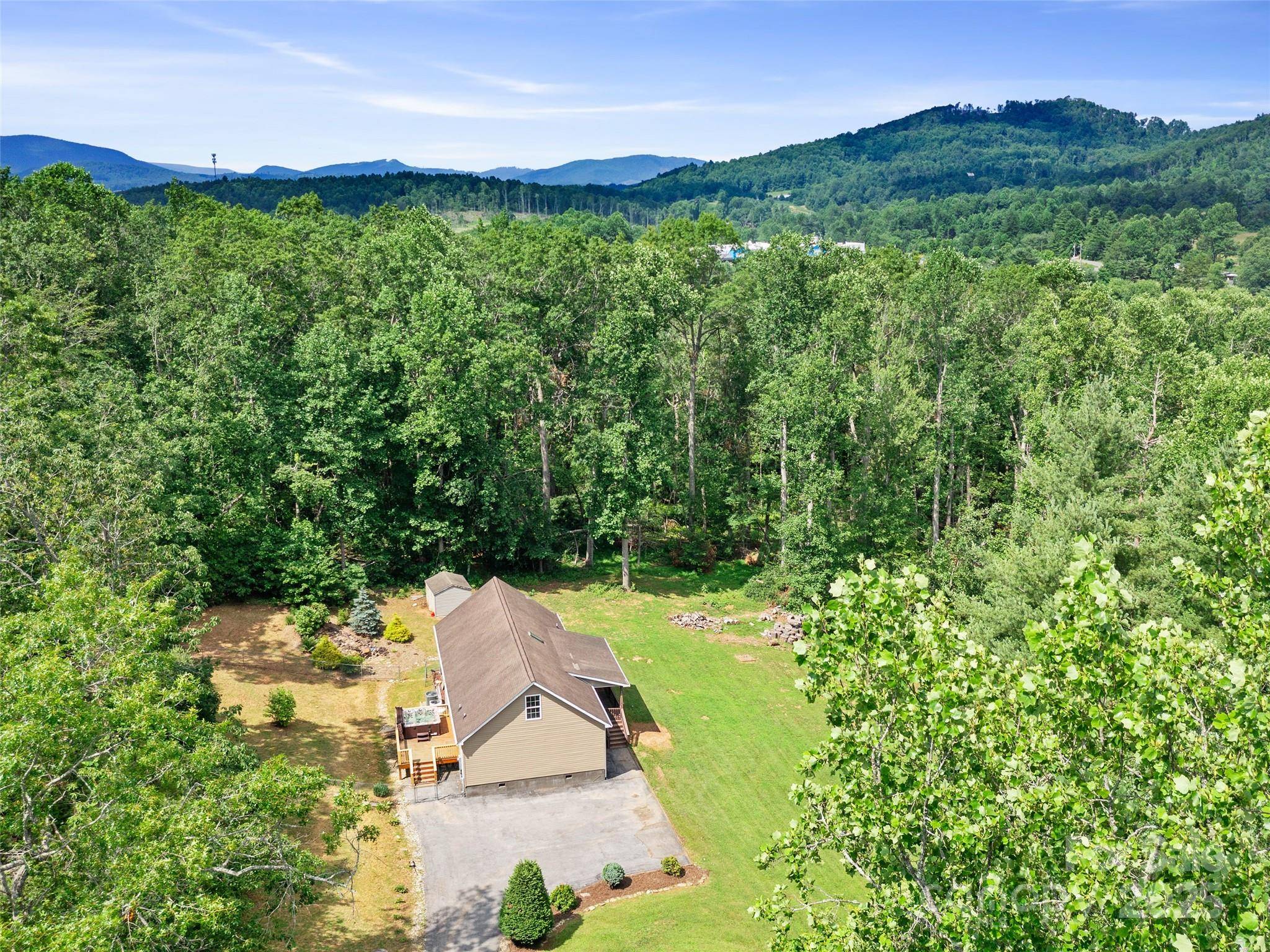Spruce Pine, NC 28777,160 Mary Ann LN