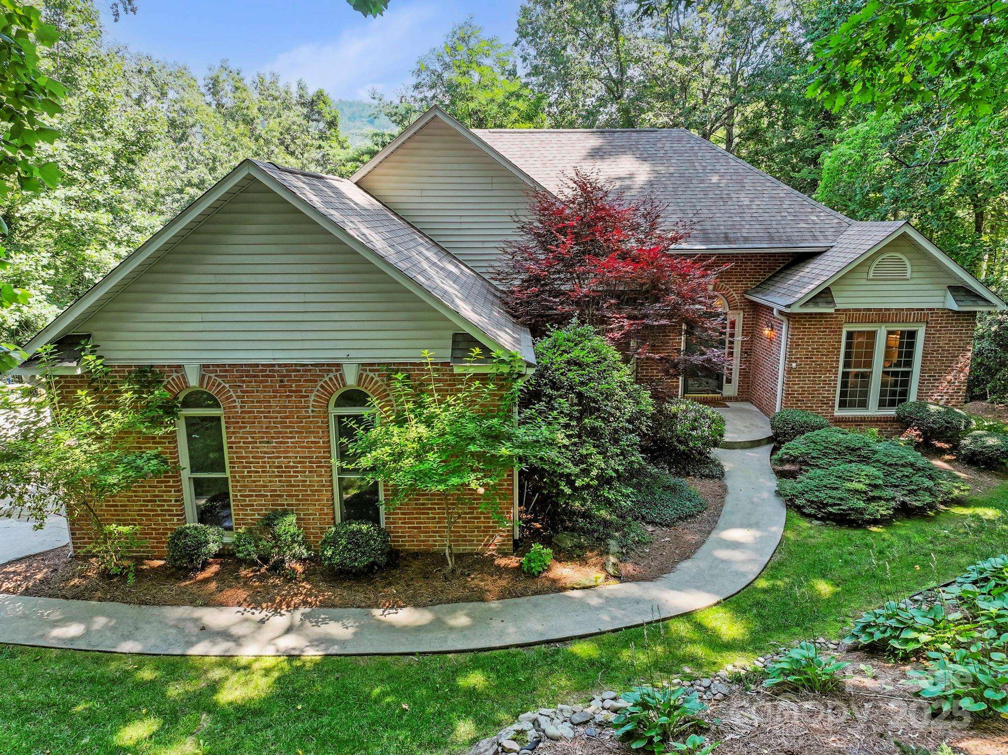 Hendersonville, NC 28792,741 Zelda CT
