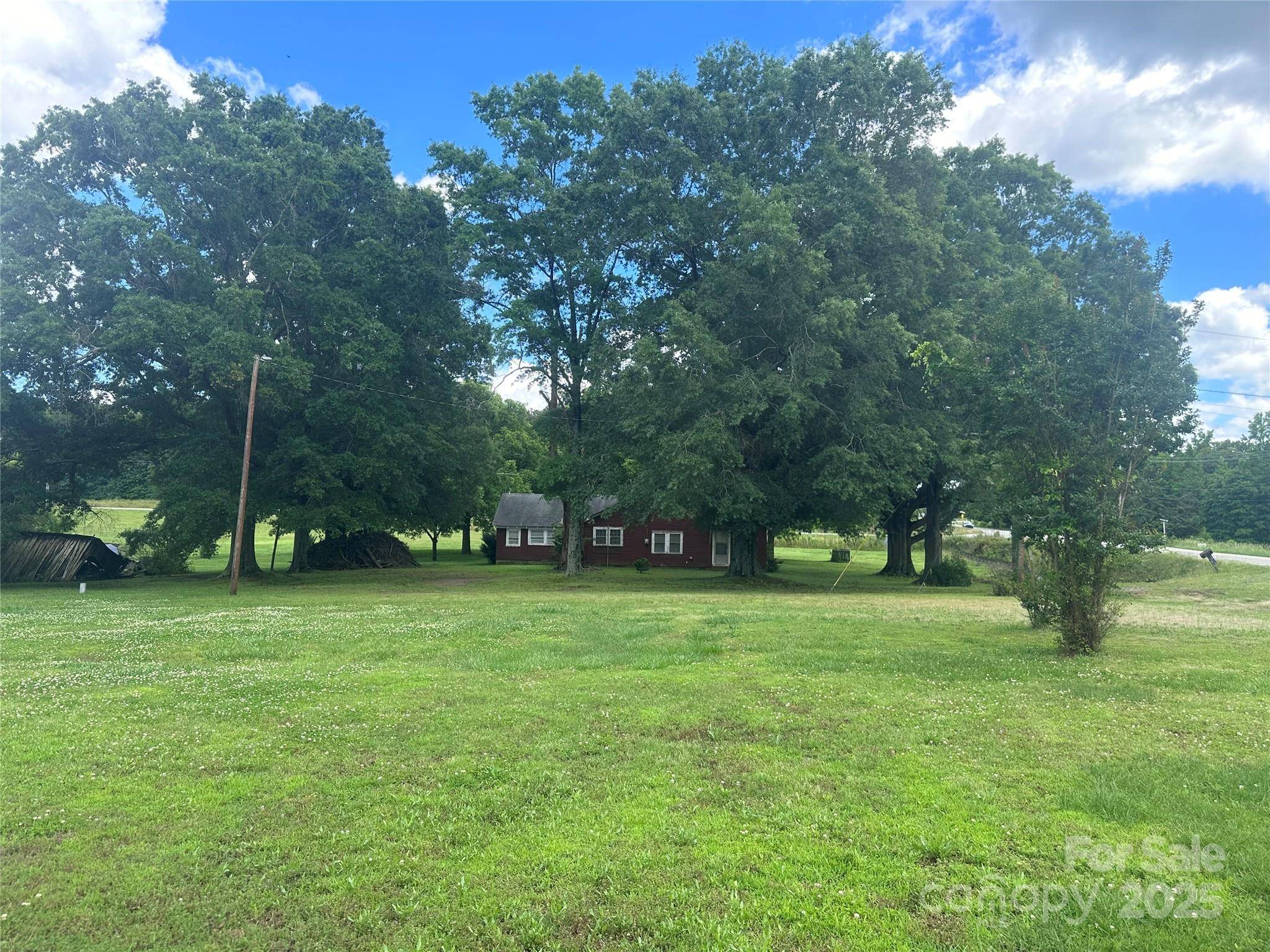 Locust, NC 28097,2016 N Central AVE