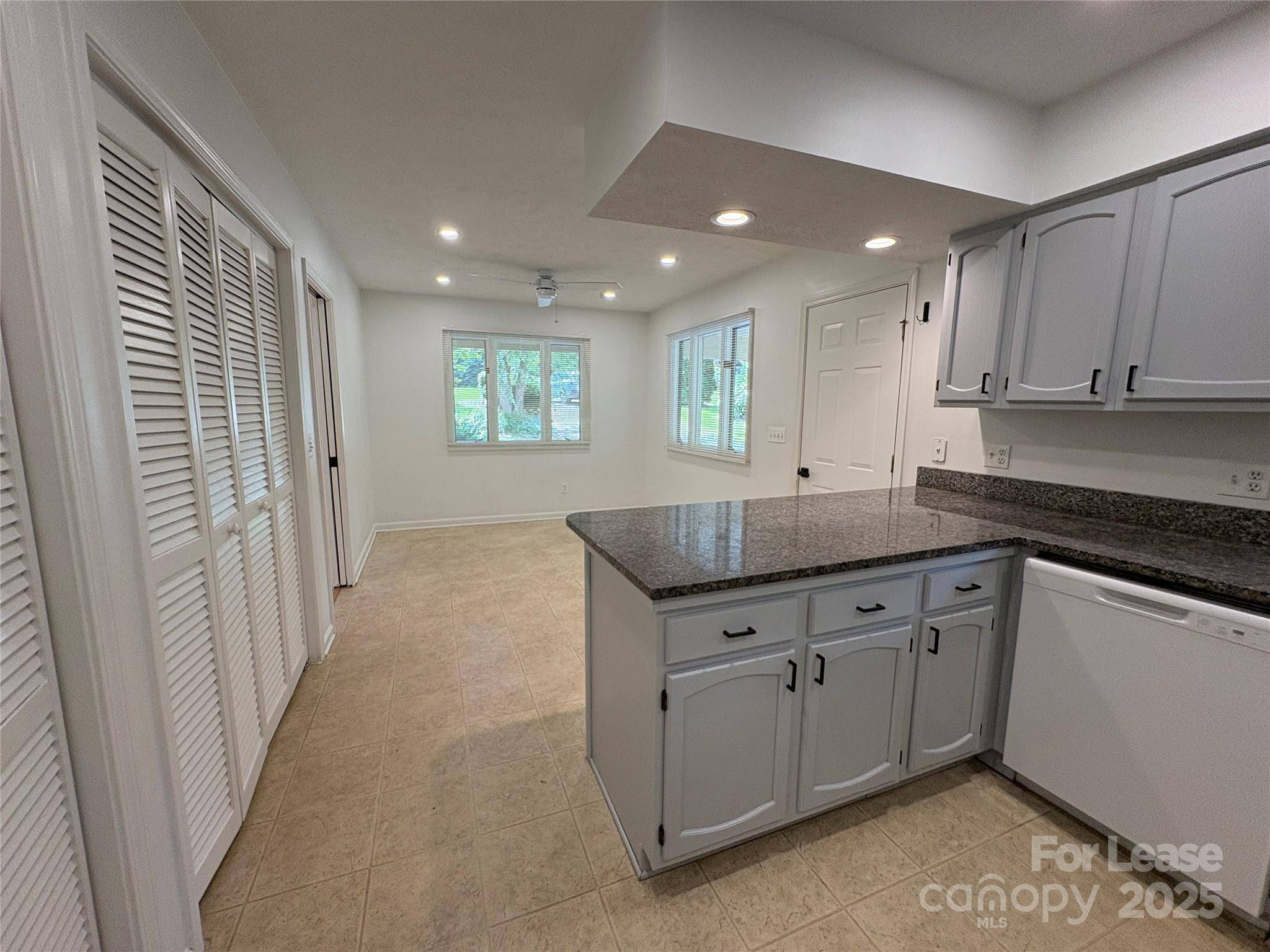 Hendersonville, NC 28791,167 Hawkins Creek RD