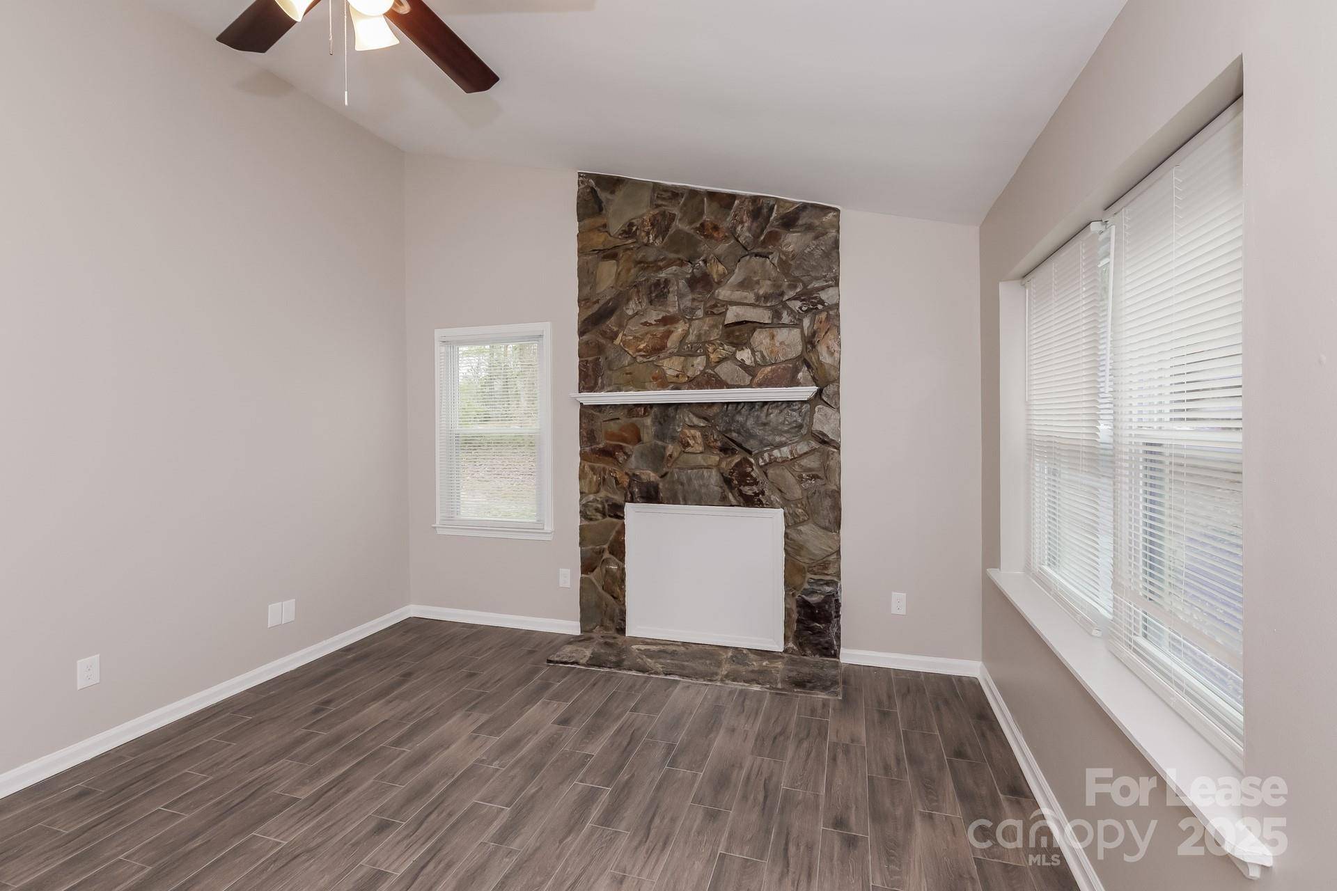 Waxhaw, NC 28173,1305 Sharon DR