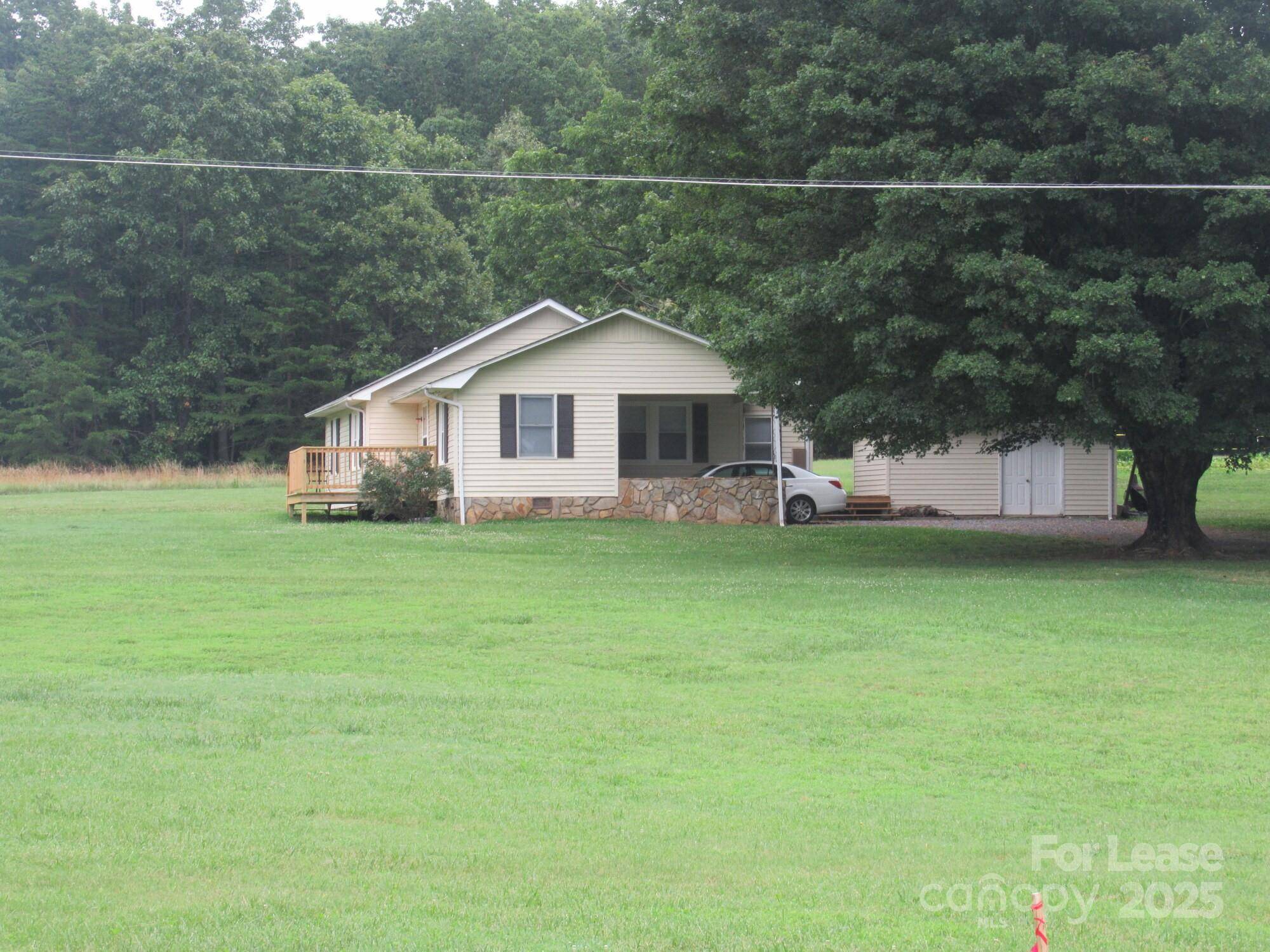 Lincolnton, NC 28092,1343 Beal RD