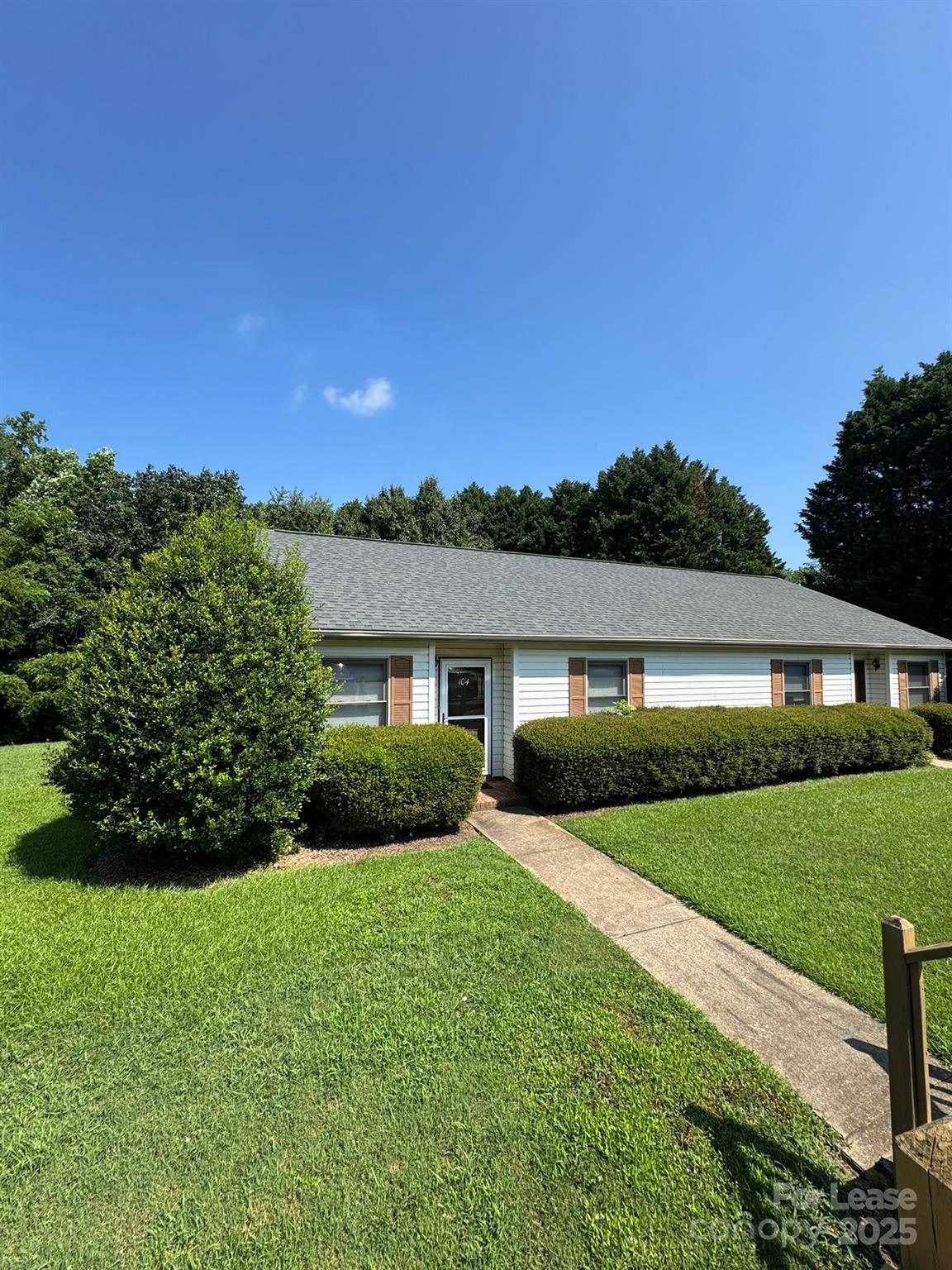 Mooresville, NC 28117,104 Peninsula Place LN