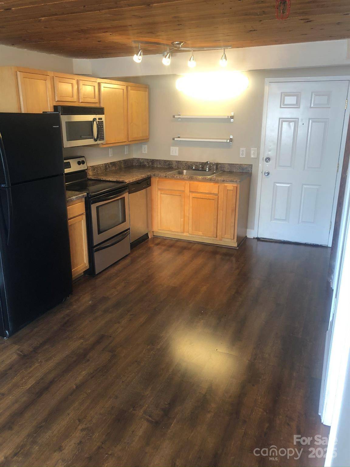 Charlotte, NC 28208,201 S Hoskins RD #328