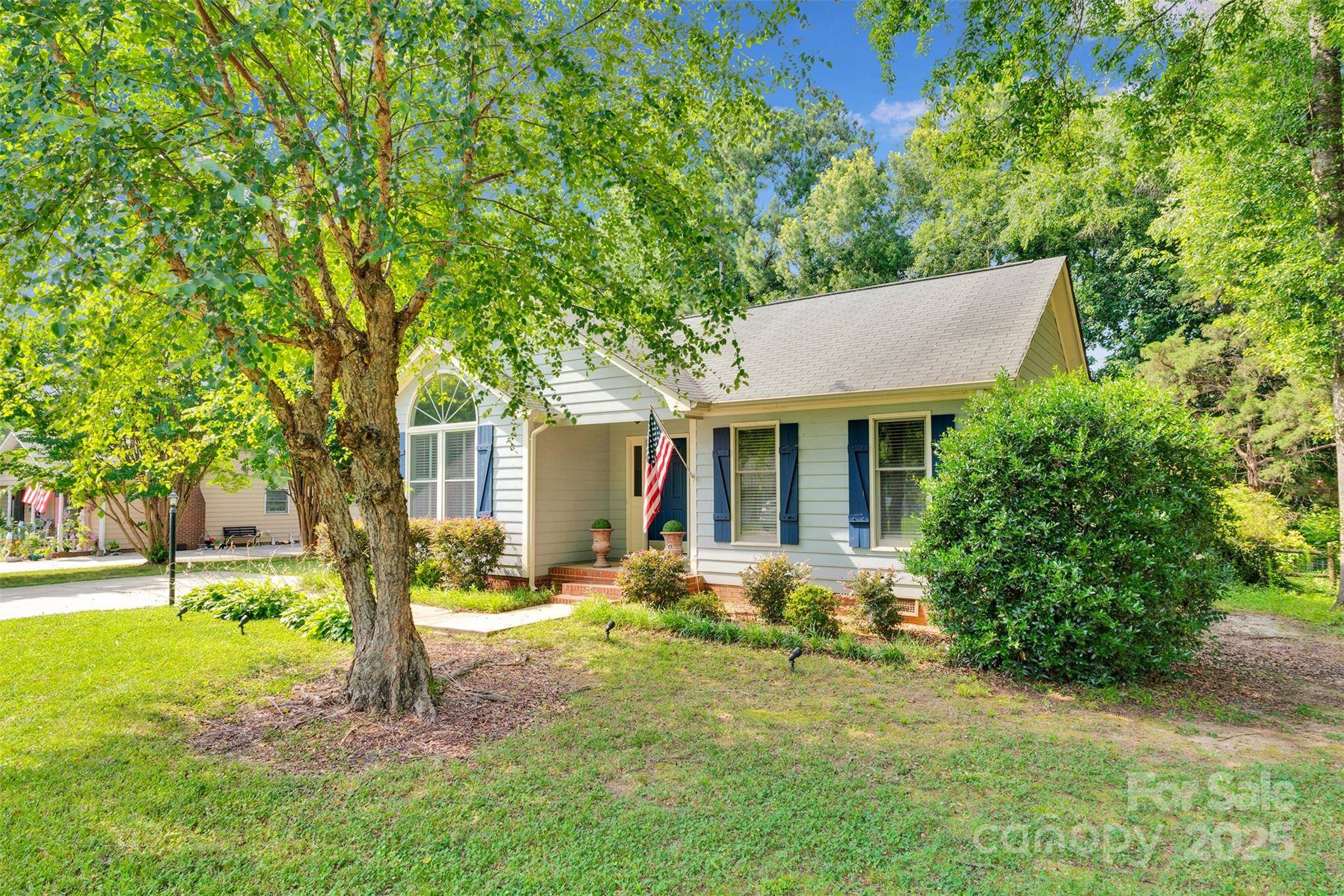 Gastonia, NC 28054,666 Tryon PL