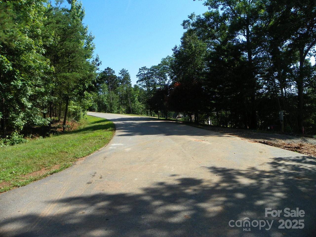 New London, NC 28127,210 Kingfisher CT