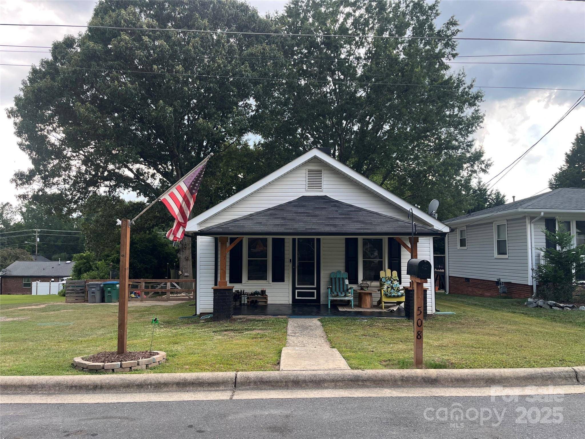 Landis, NC 28088,508 E Rice ST