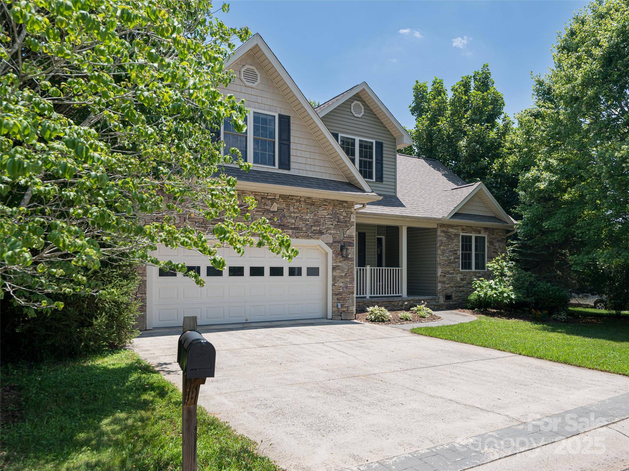 Arden, NC 28704,19 Driftstone CIR