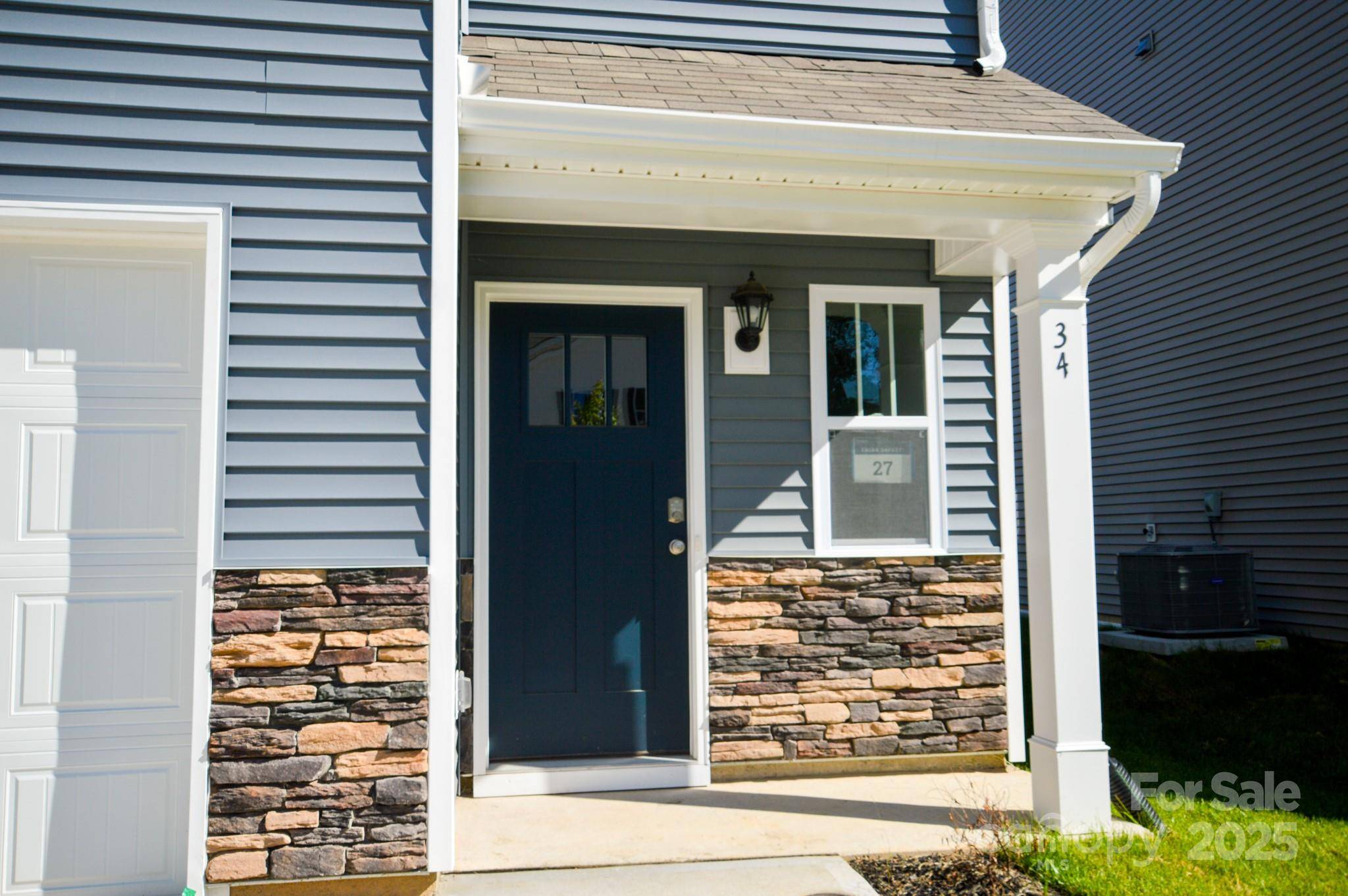 Hendersonville, NC 28792,34 Lillian LN