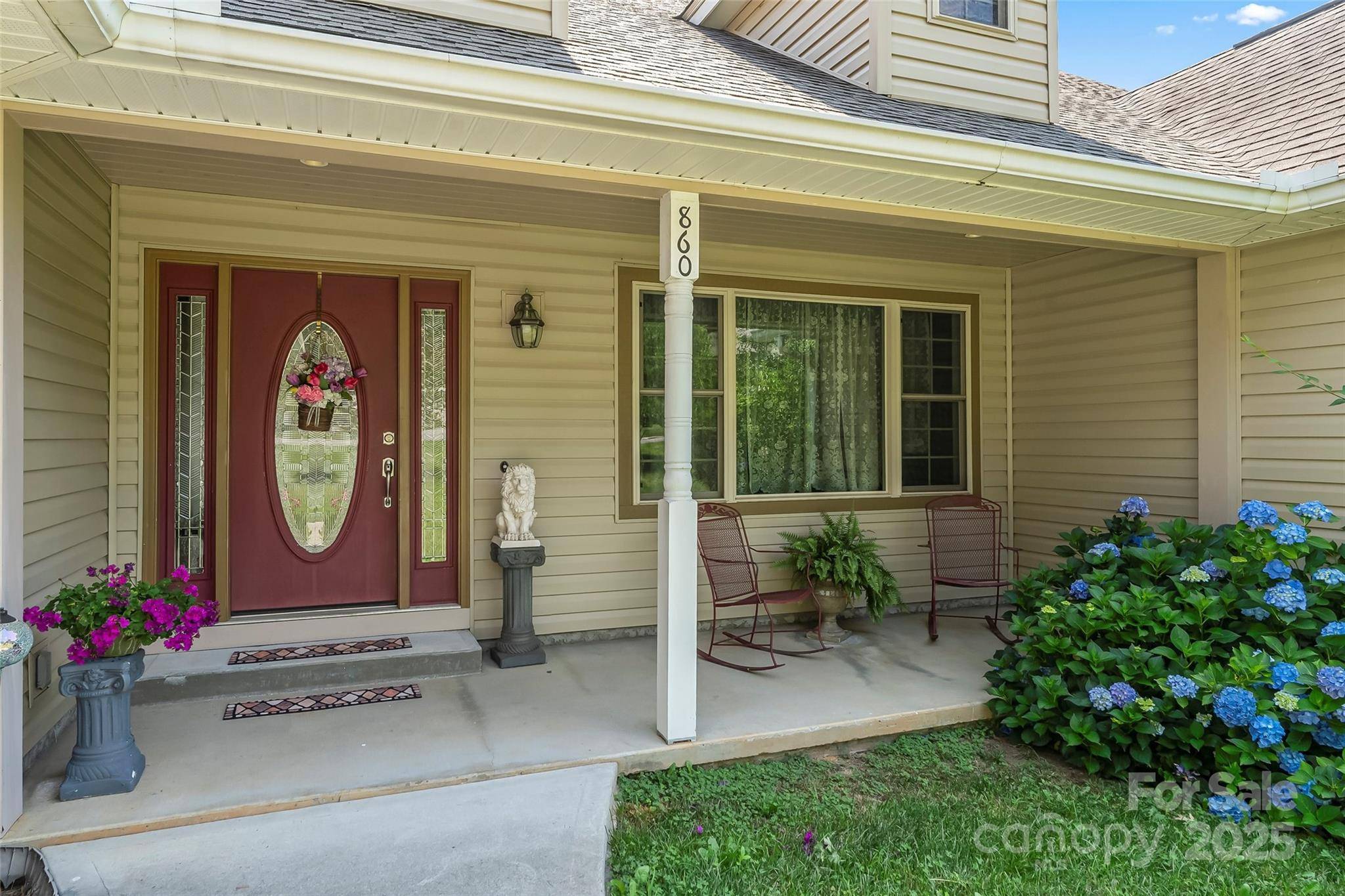 Candler, NC 28715,860 Asbury RD