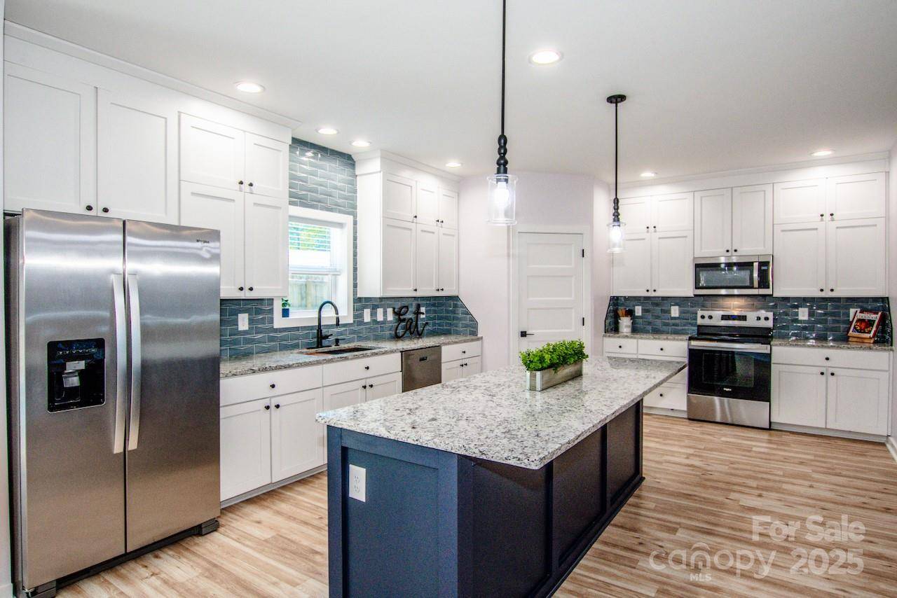 Denver, NC 28037,7039 Executive CIR