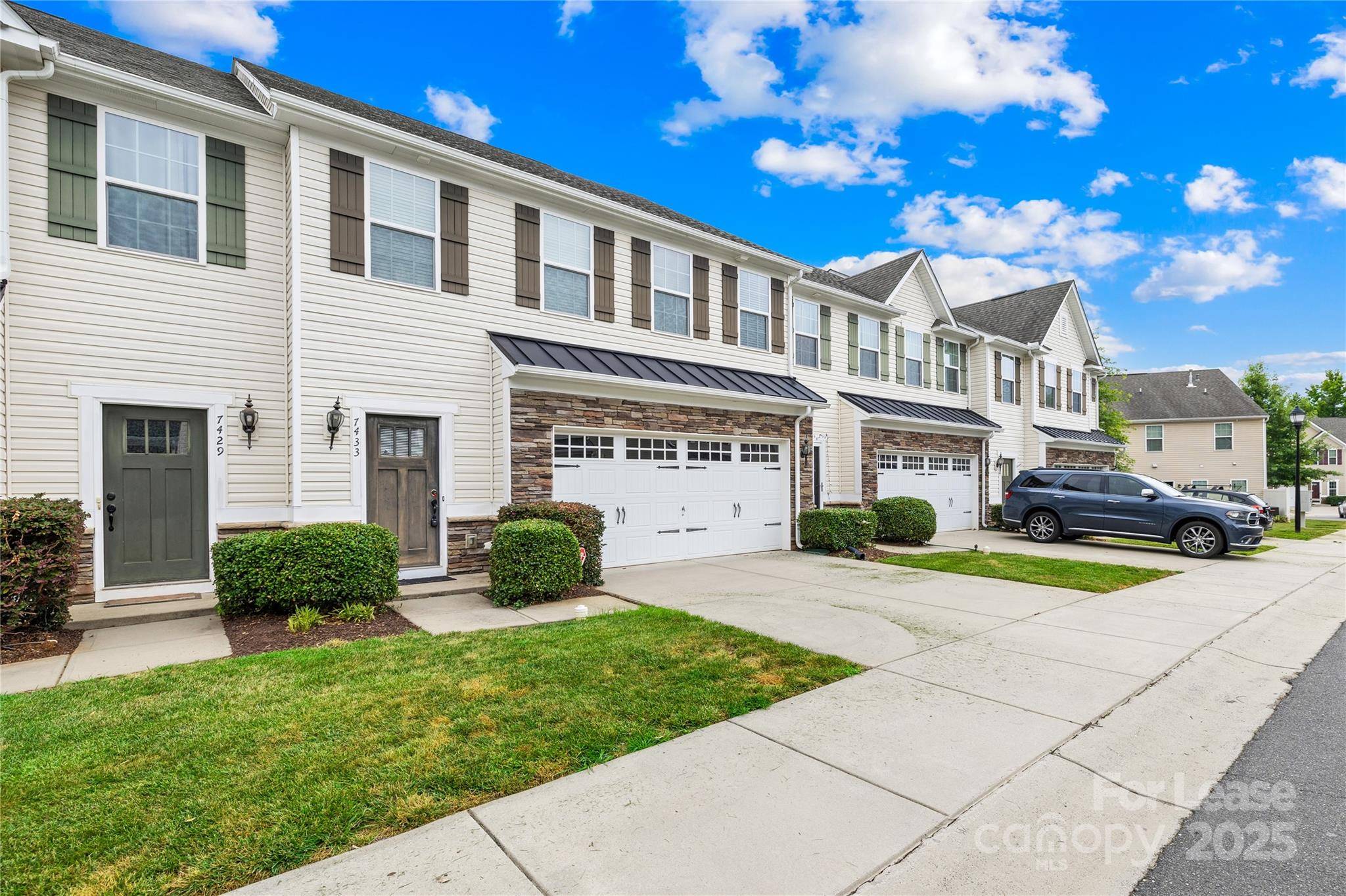 Charlotte, NC 28273,7433 White Elm LN