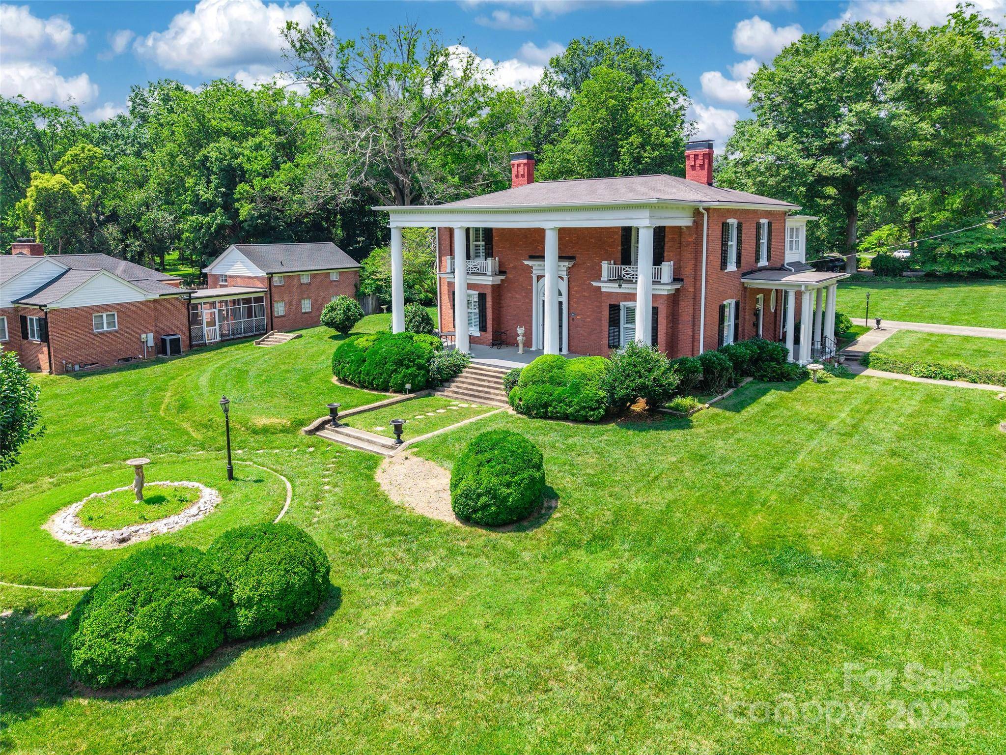 York, SC 29745,15 Kings Mountain ST