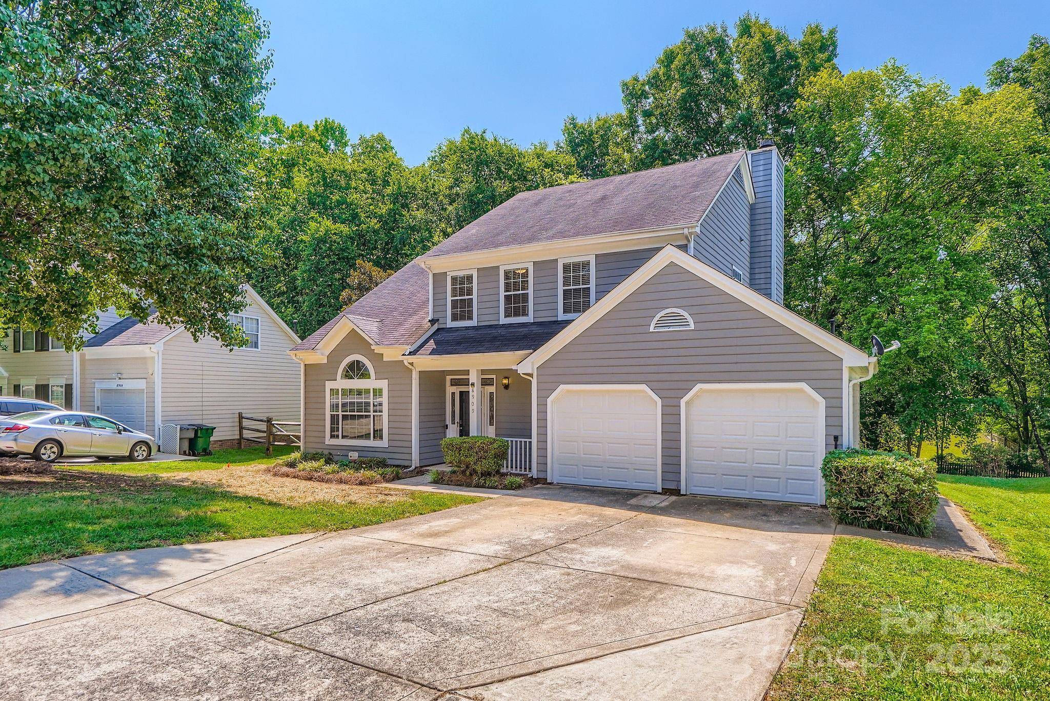 Matthews, NC 28105,8909 Elkins Park DR