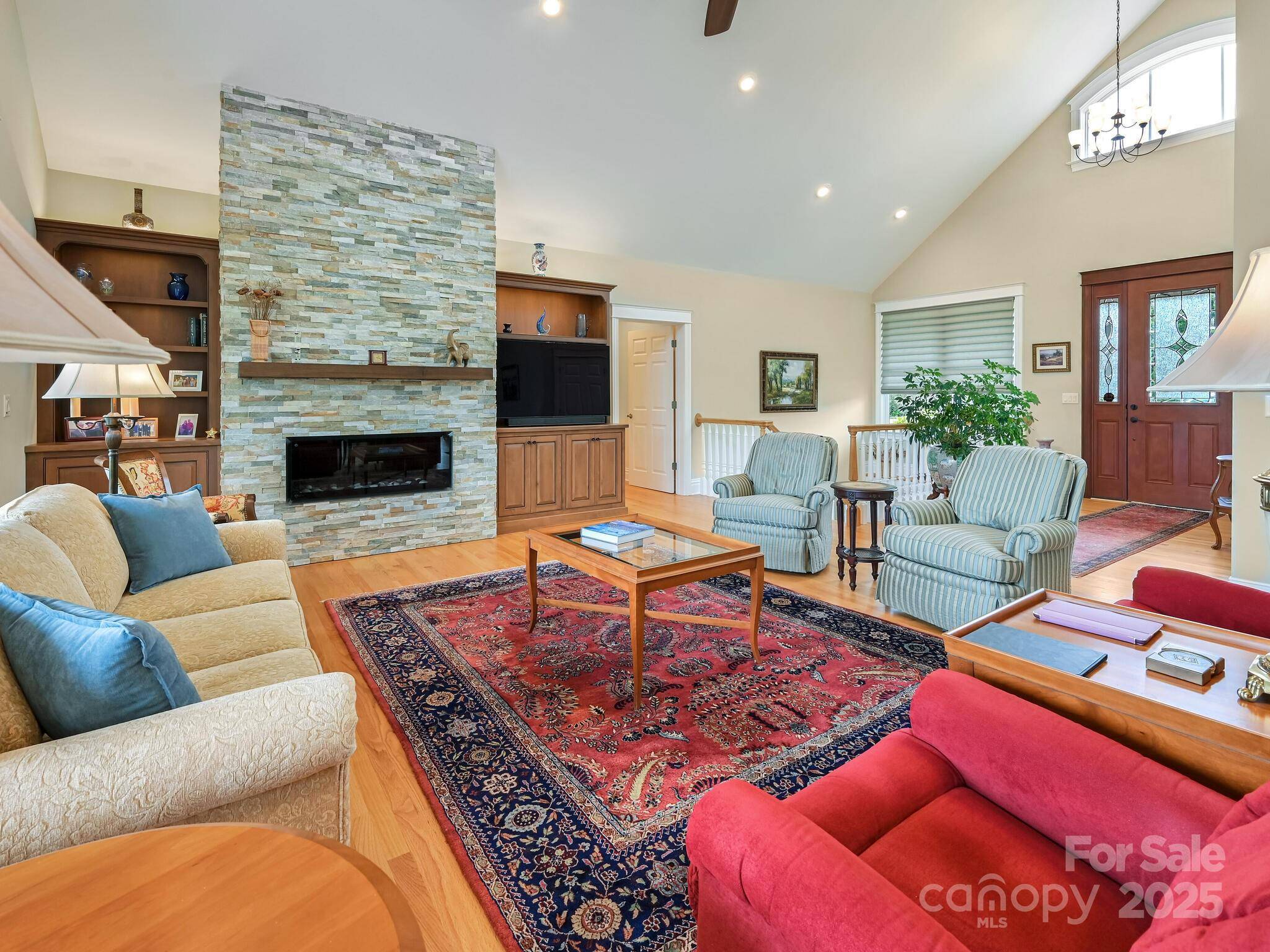 Hendersonville, NC 28791,383 Ridgeview Hill DR