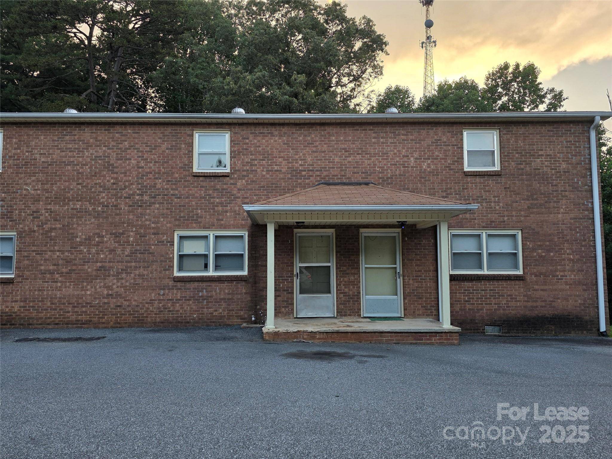 Granite Falls, NC 28630,4347 Duncan DR #3