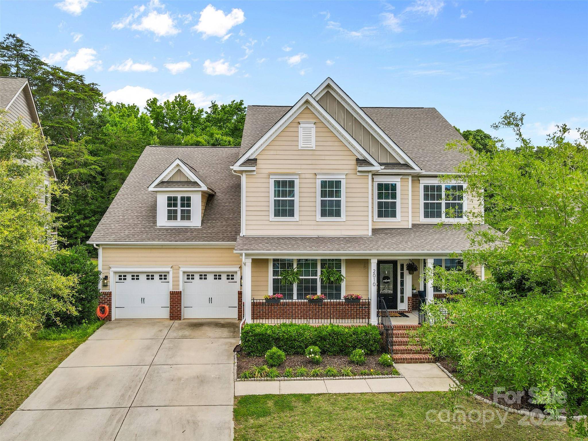 York, SC 29745,2010 Brightflower LN
