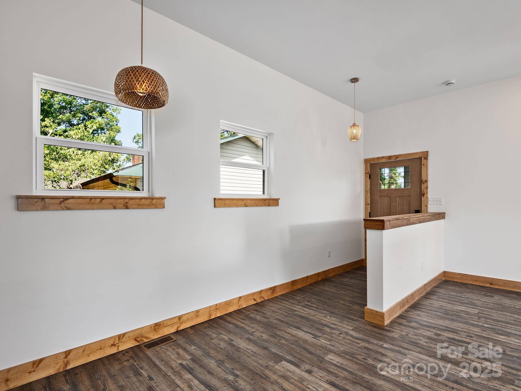 Asheville, NC 28803,85 Fairview AVE