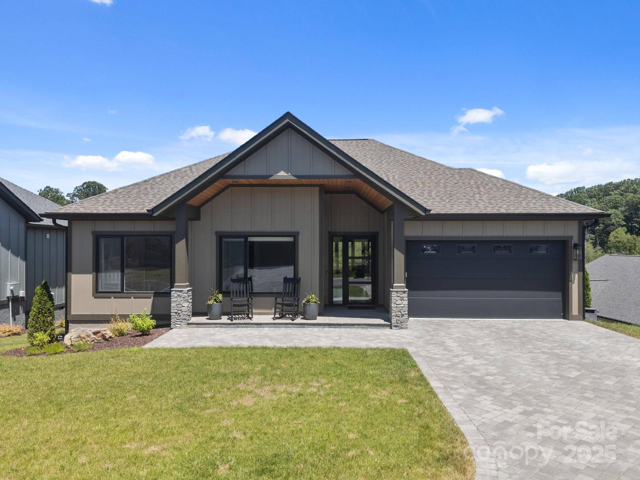 Arden, NC 28704,318 Avery Trail DR