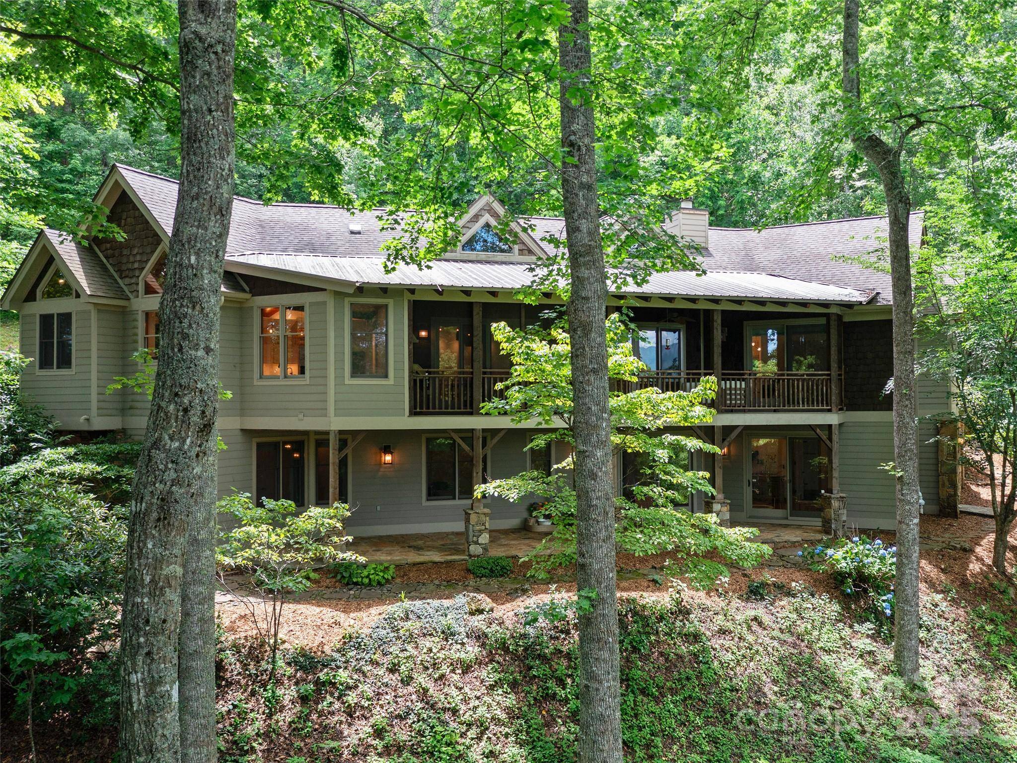 Spruce Pine, NC 28777,71 Chestnut Hill RD