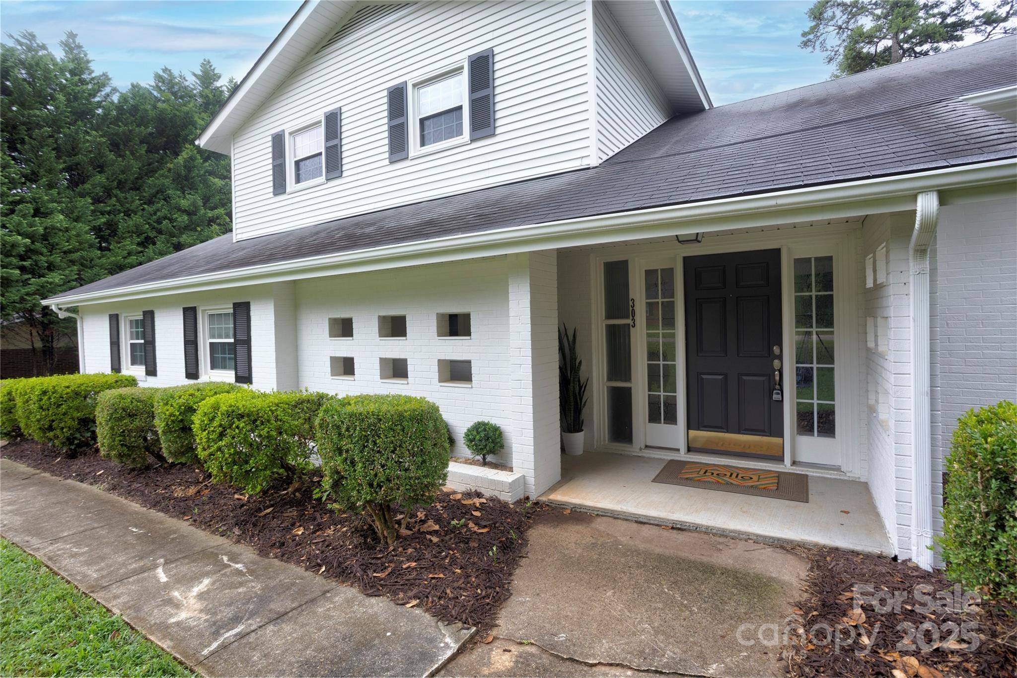 Kannapolis, NC 28083,303 Odell ST