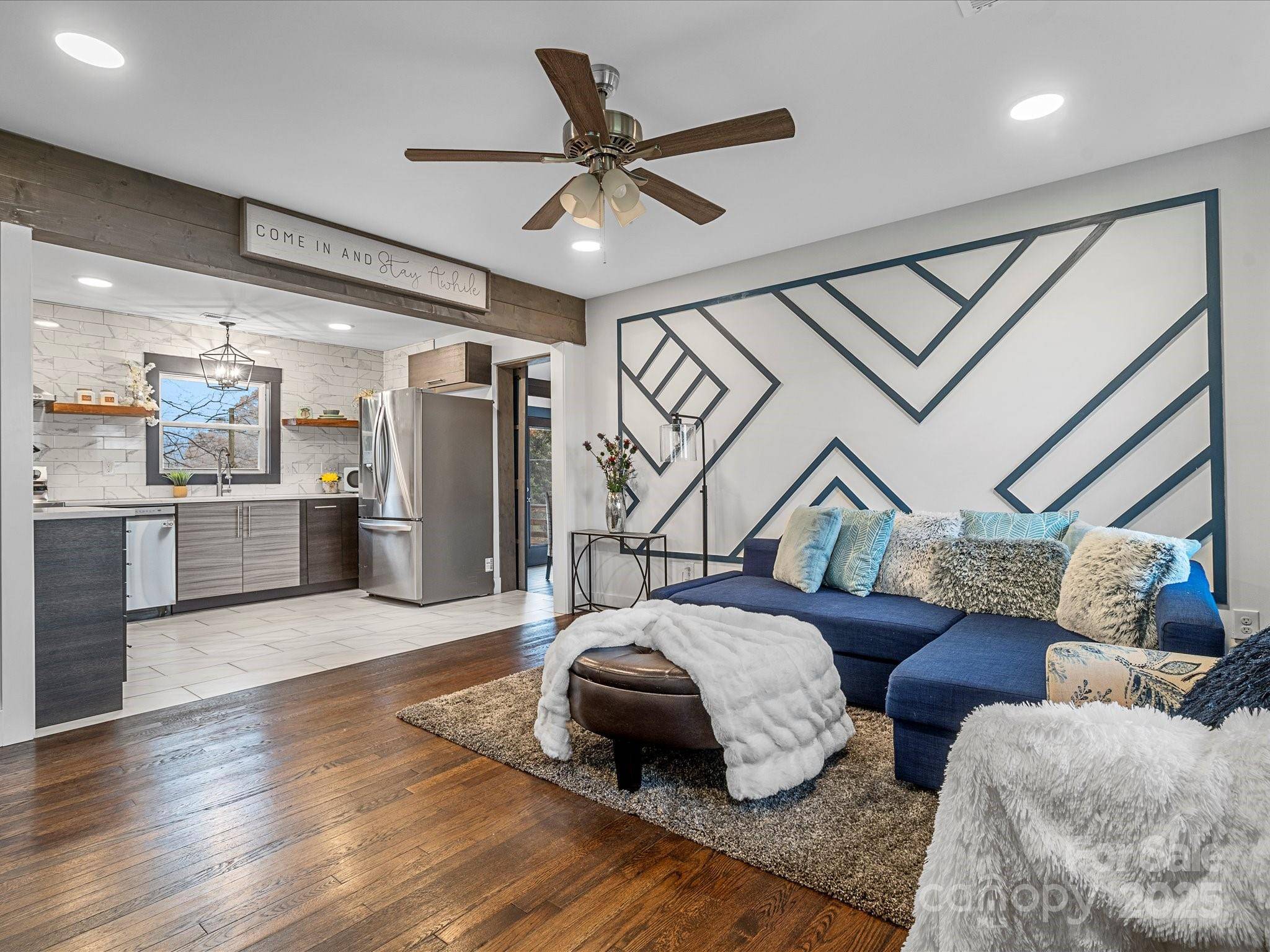 Charlotte, NC 28205,2627 Old North Sharon amity RD